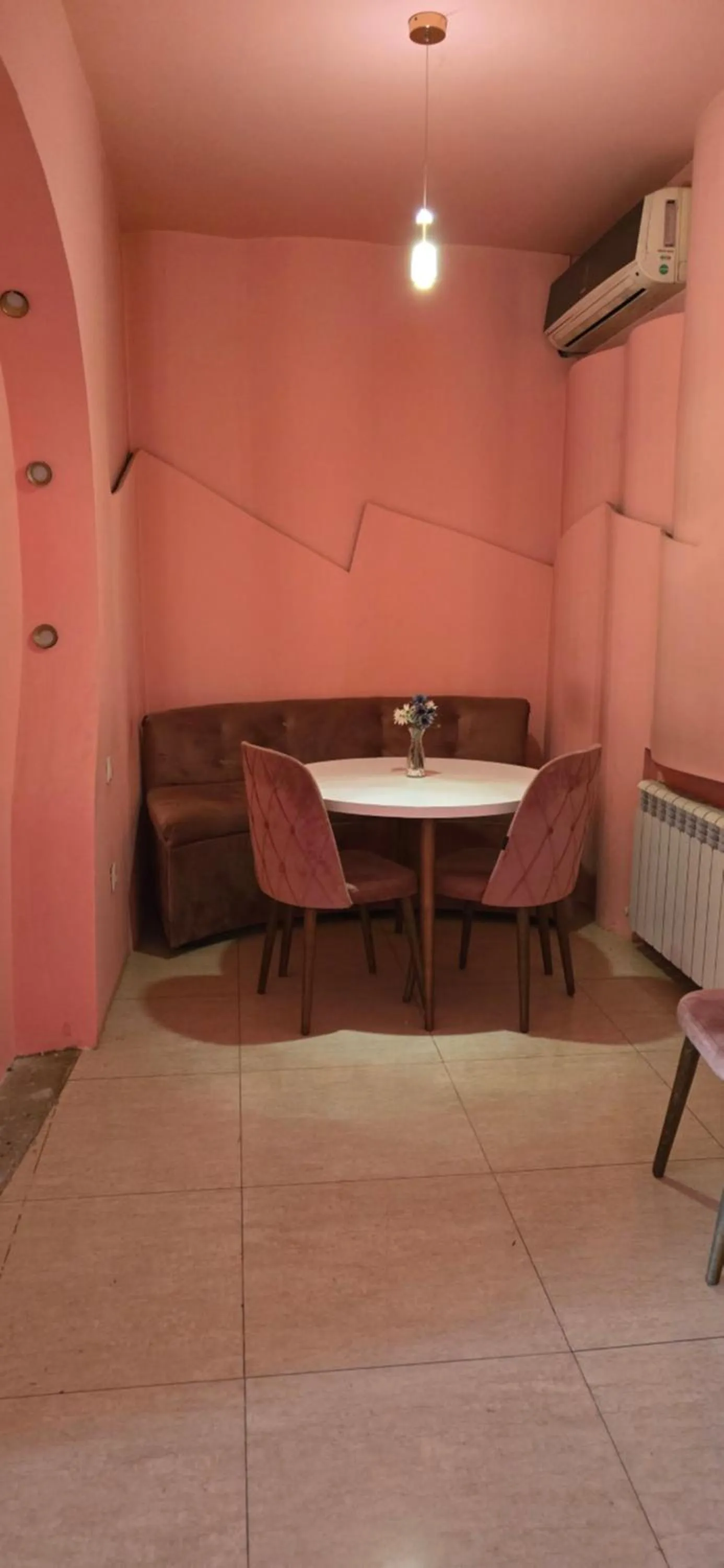 Seating area in Sanapiro +