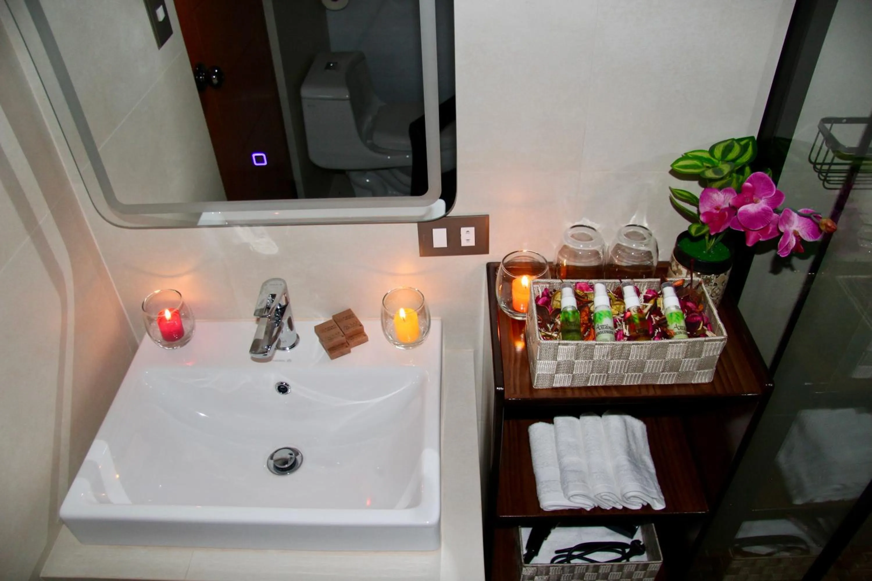 Bathroom in MISKI SAMAY DOMO BOUTIQUE