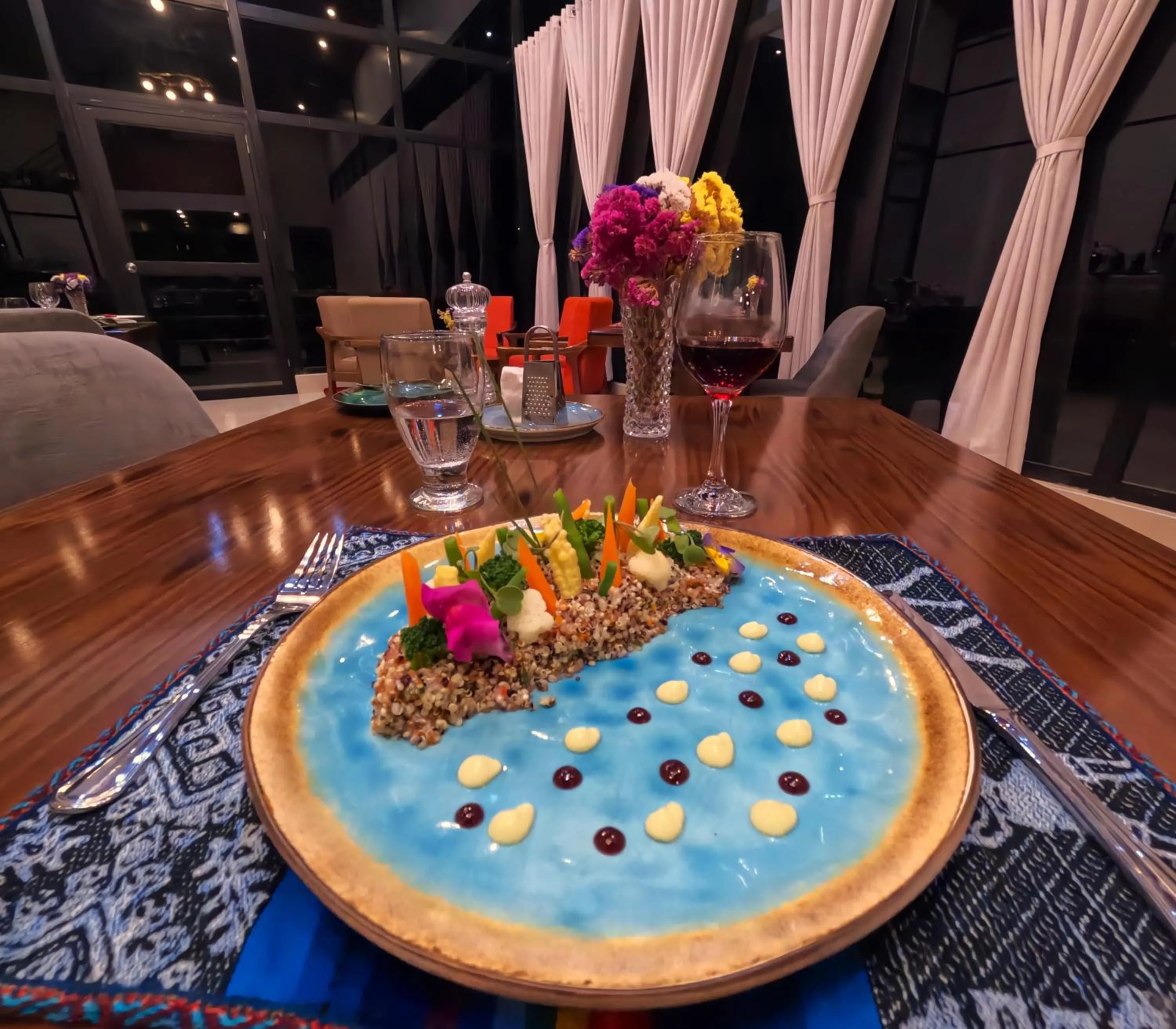 Food in MISKI SAMAY DOMO BOUTIQUE