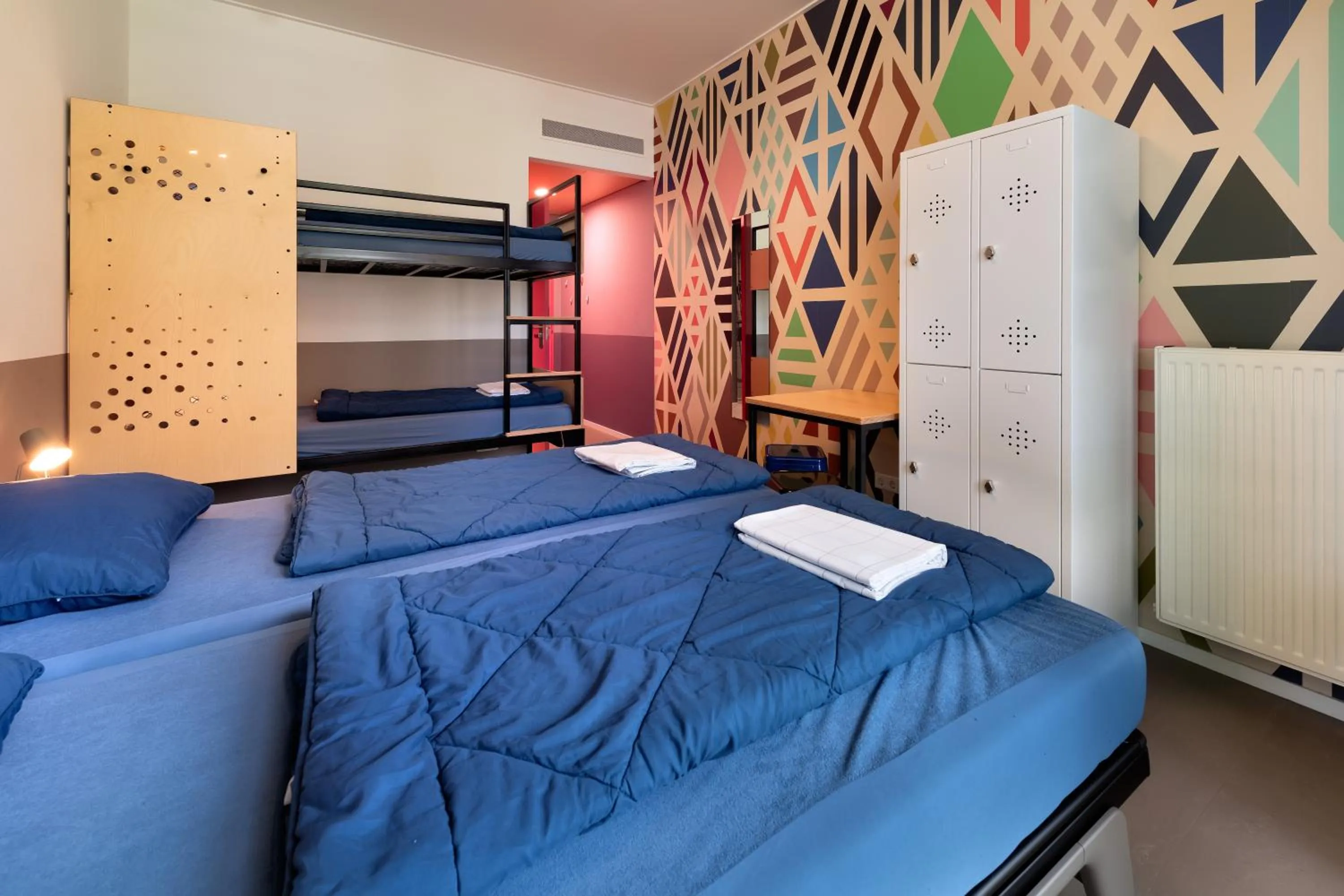 Bedroom, Bed in Stayokay Hostel Maastricht