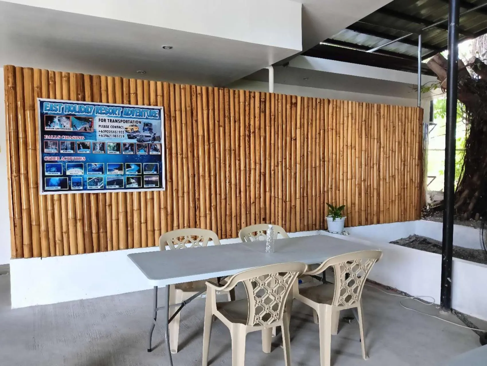 Dining area in East Holiday Resort Moalboal