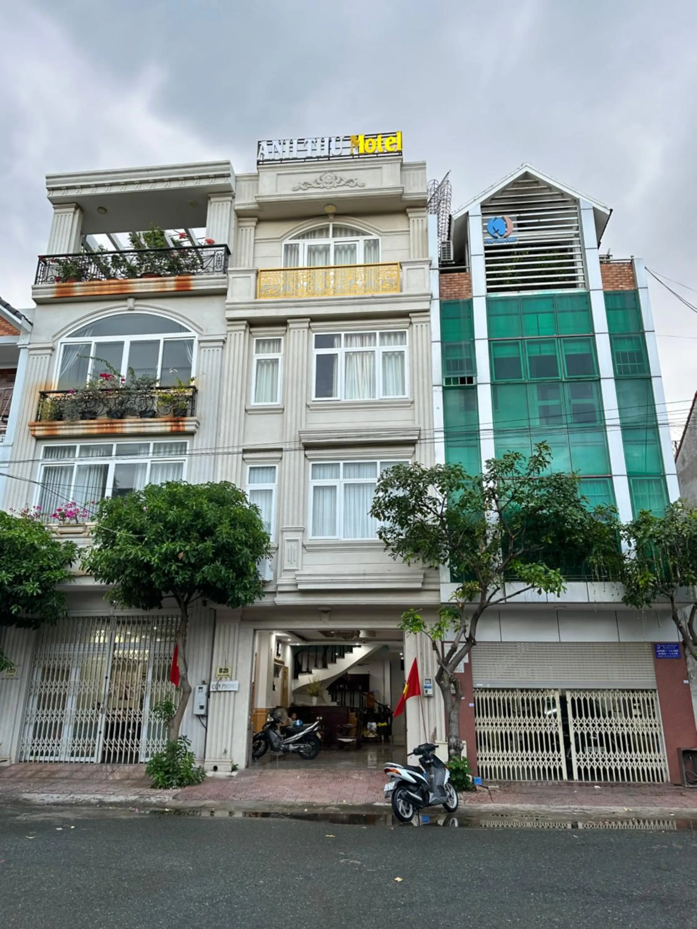 Property building in Anh Thư Motel