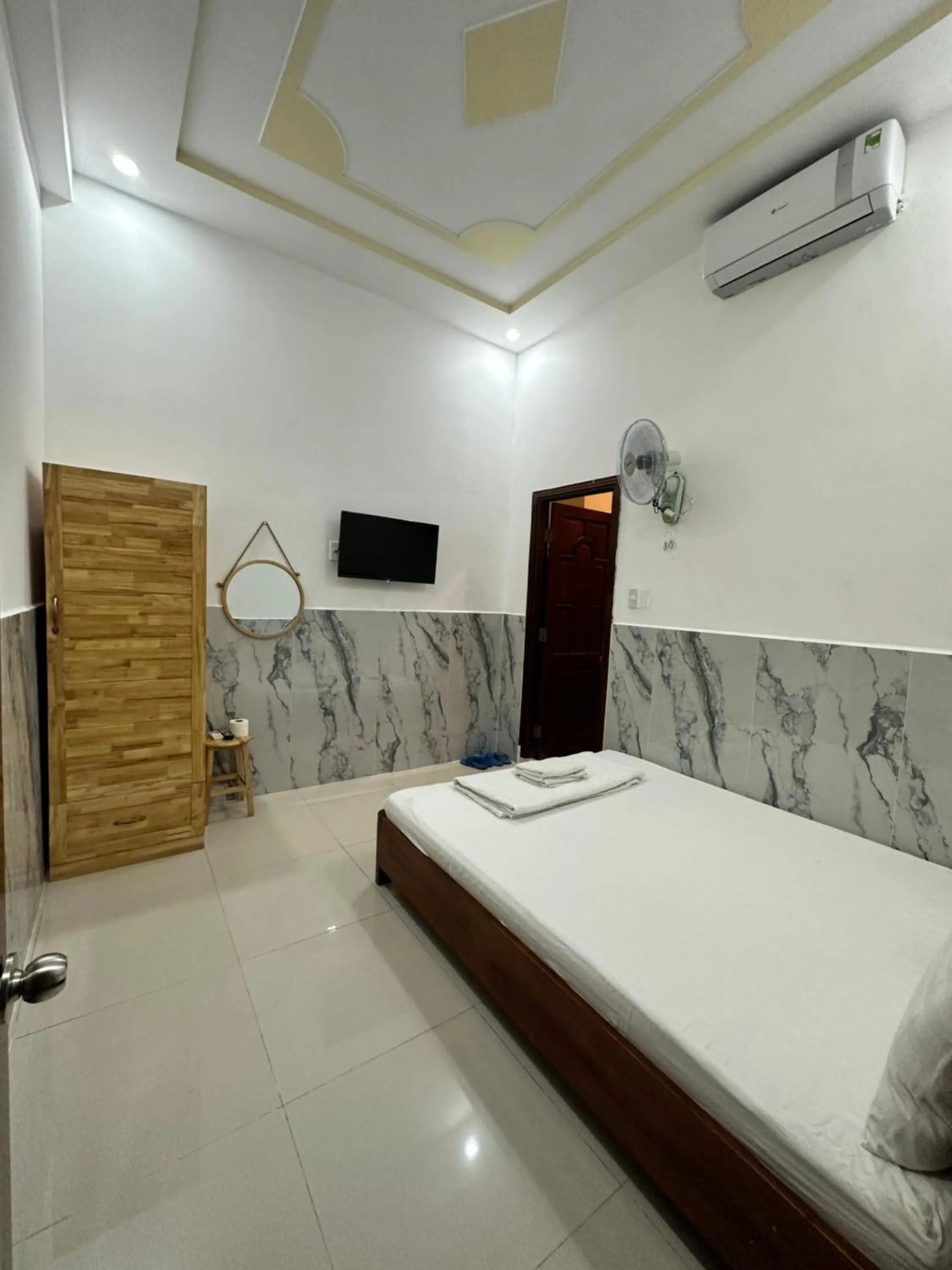 Bed in Anh Thư Motel