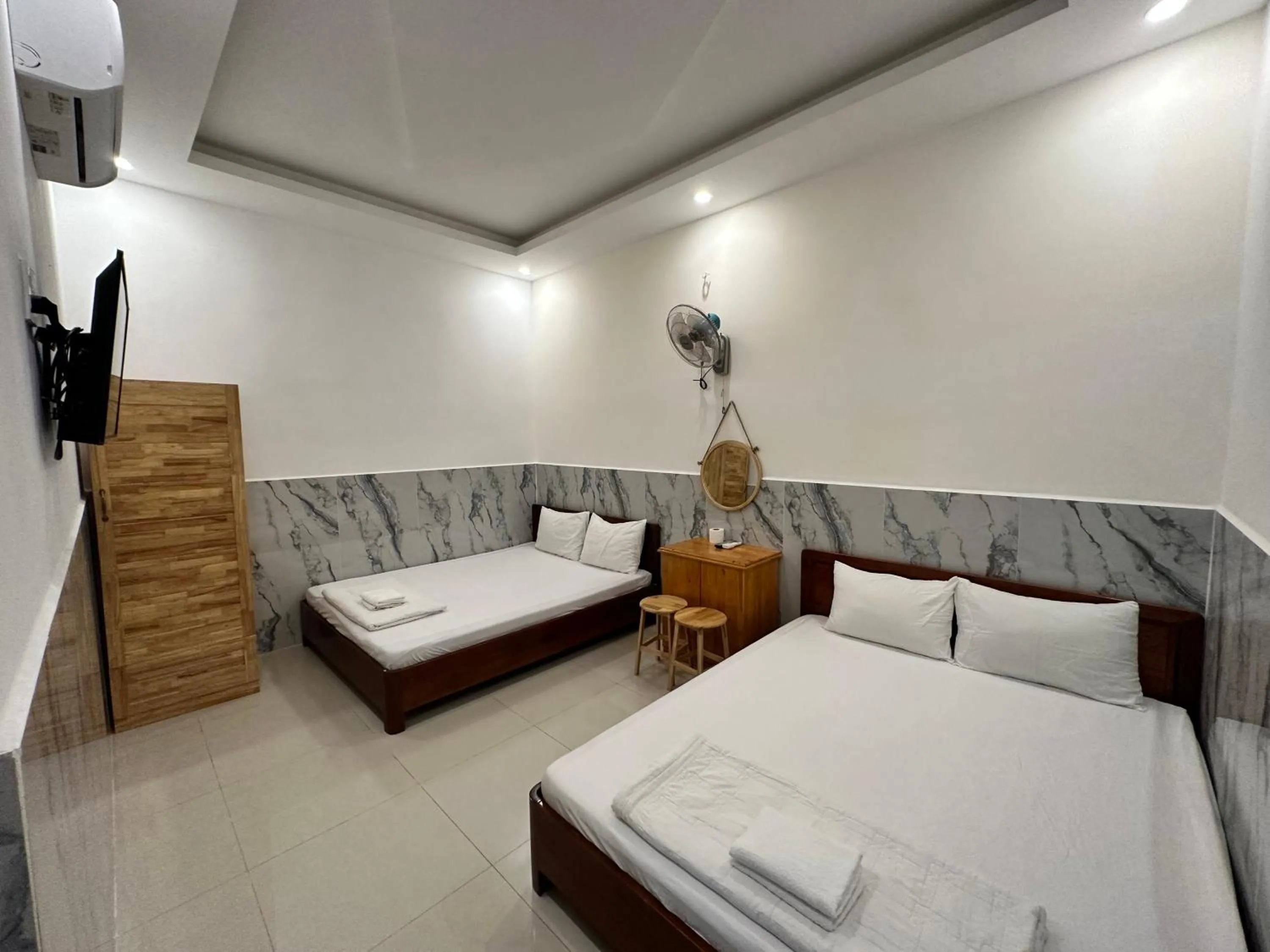 Photo of the whole room, Bed in Anh Thư Motel