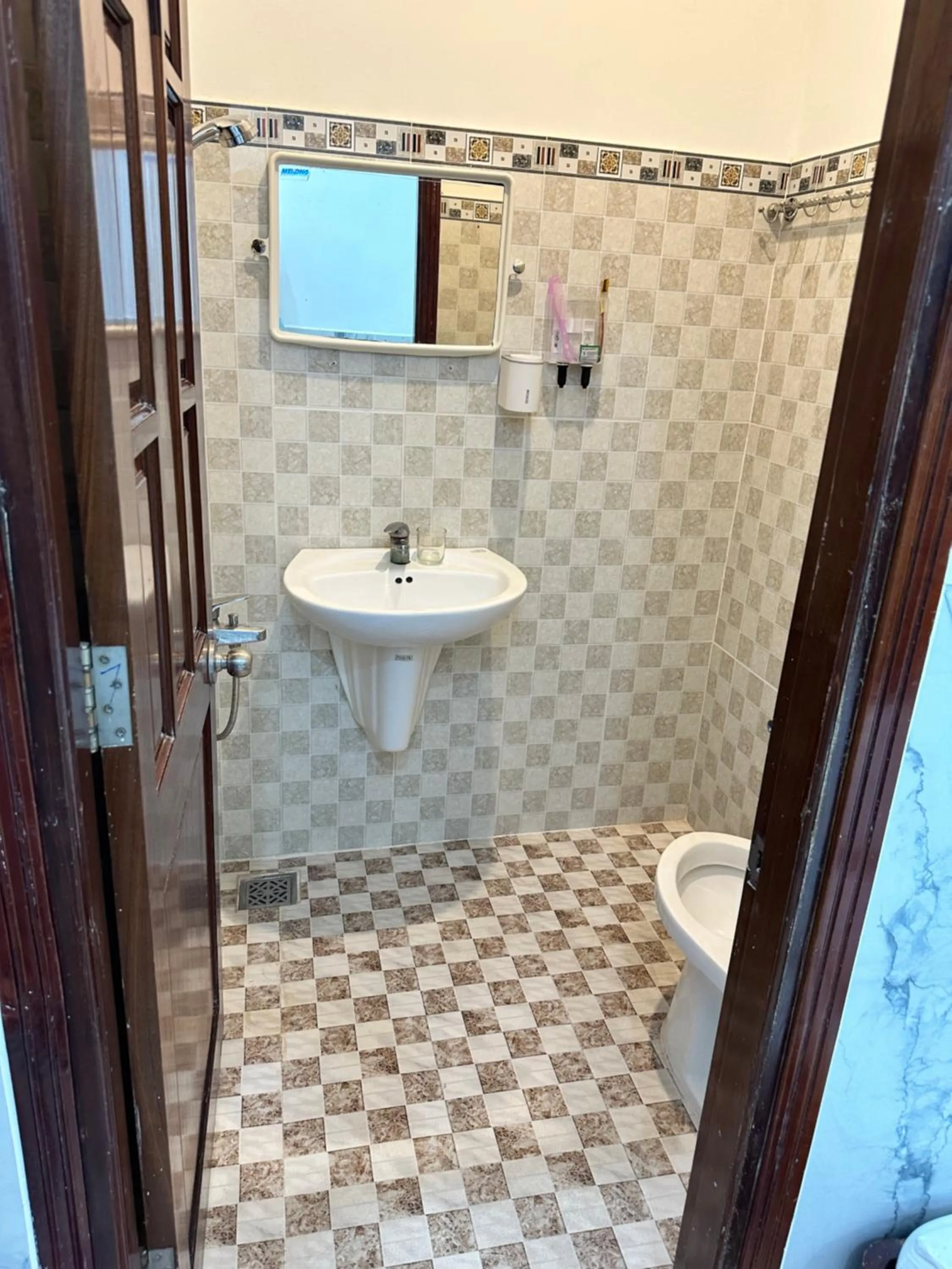 Bathroom in Anh Thư Motel