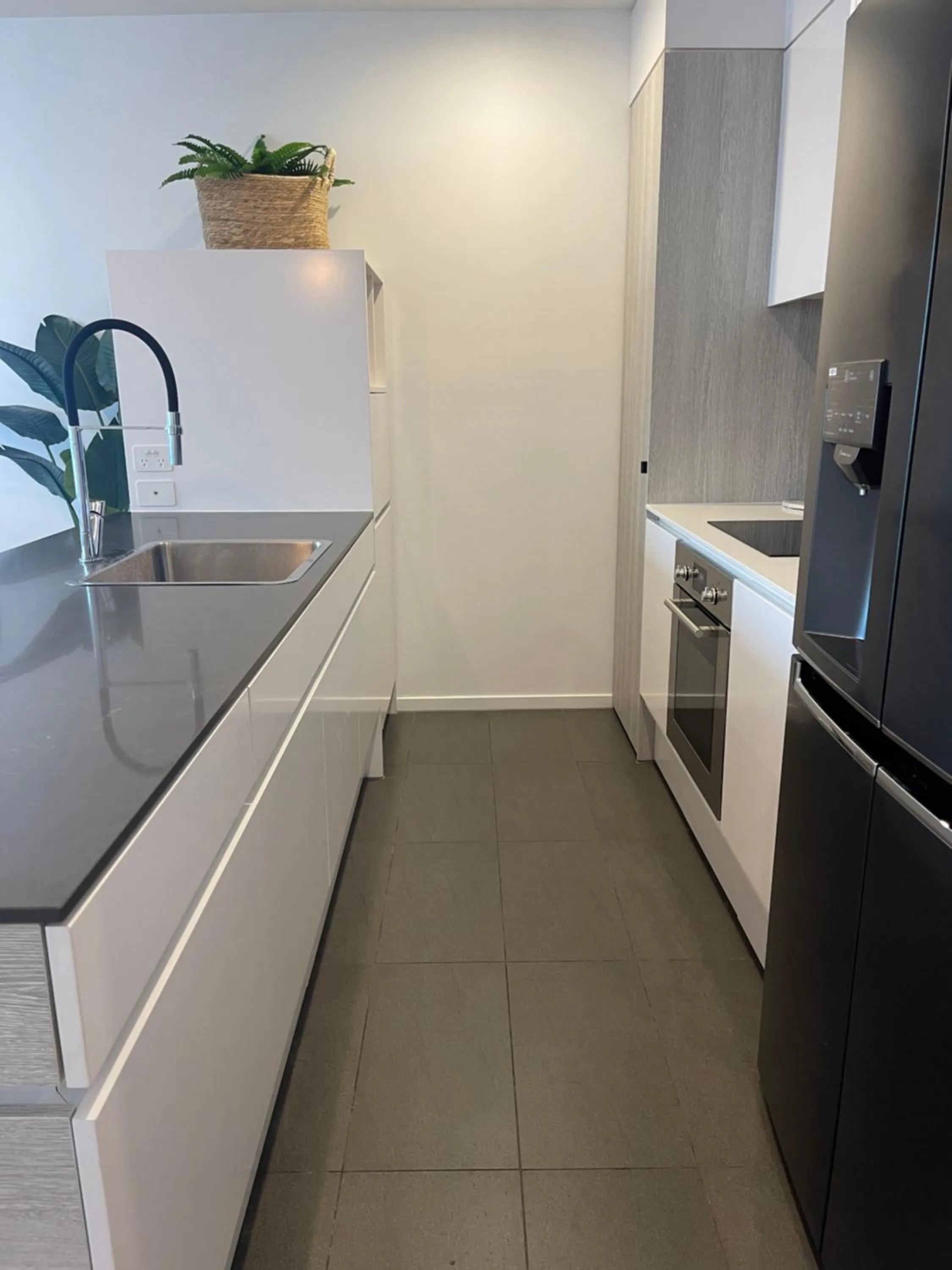 Kitchen or kitchenette in Boardwalk Burleigh Beach Best Location