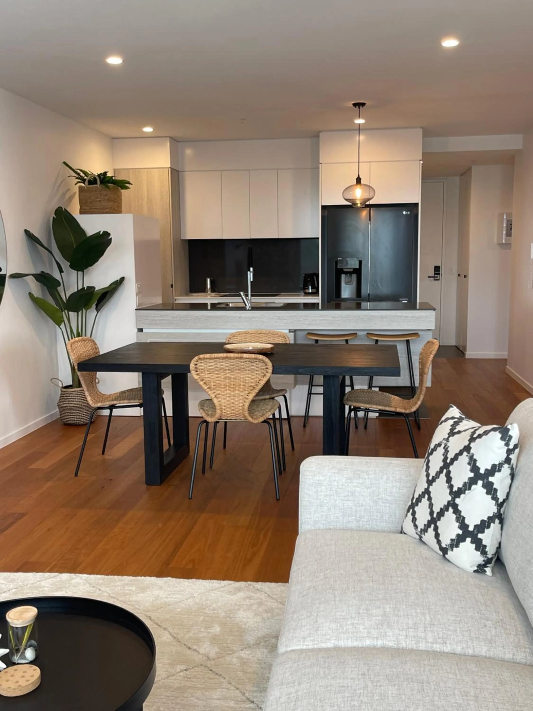 Kitchen or kitchenette in Boardwalk Burleigh Beach Best Location
