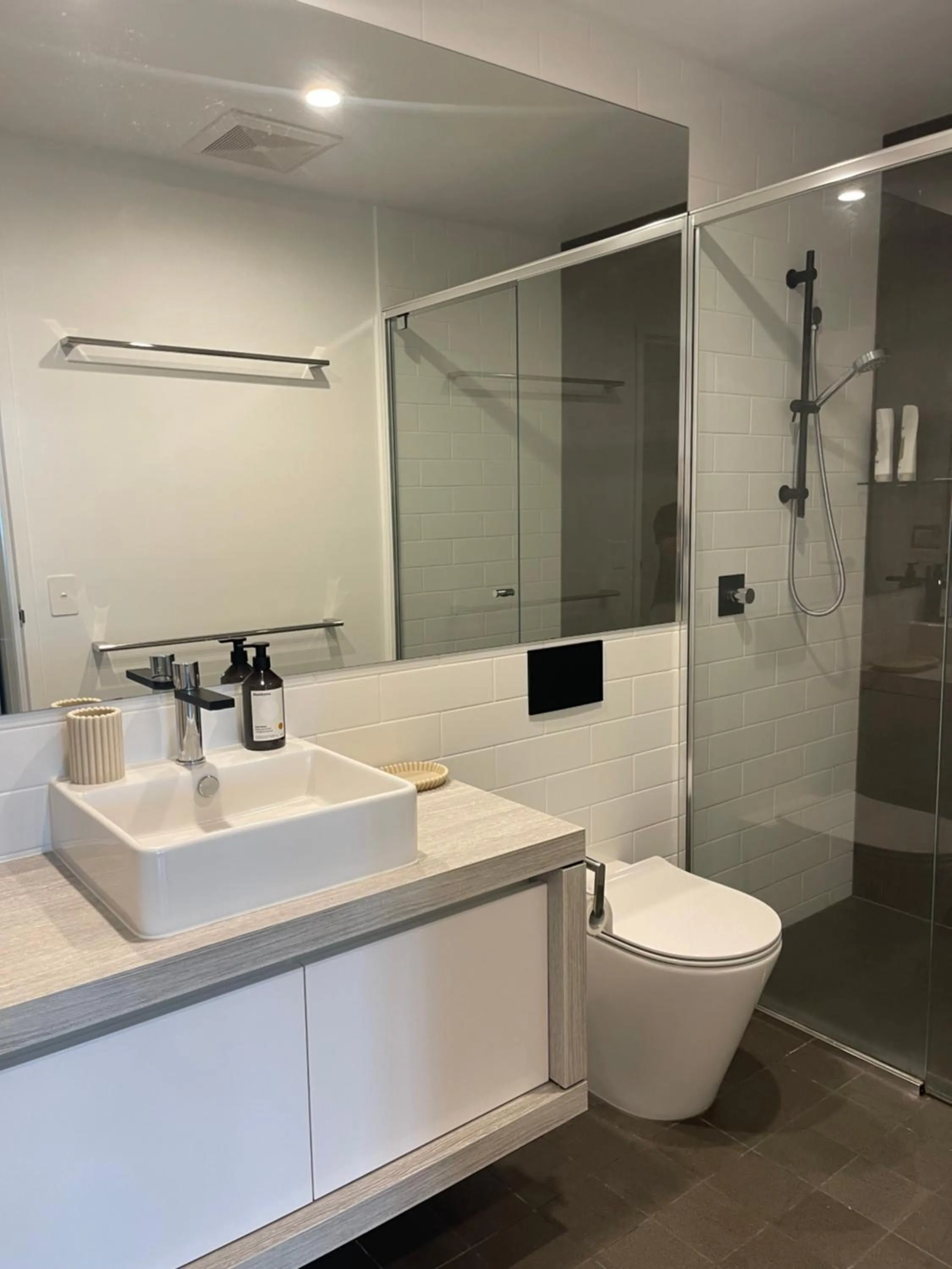 Shower in Boardwalk Burleigh Beach Best Location