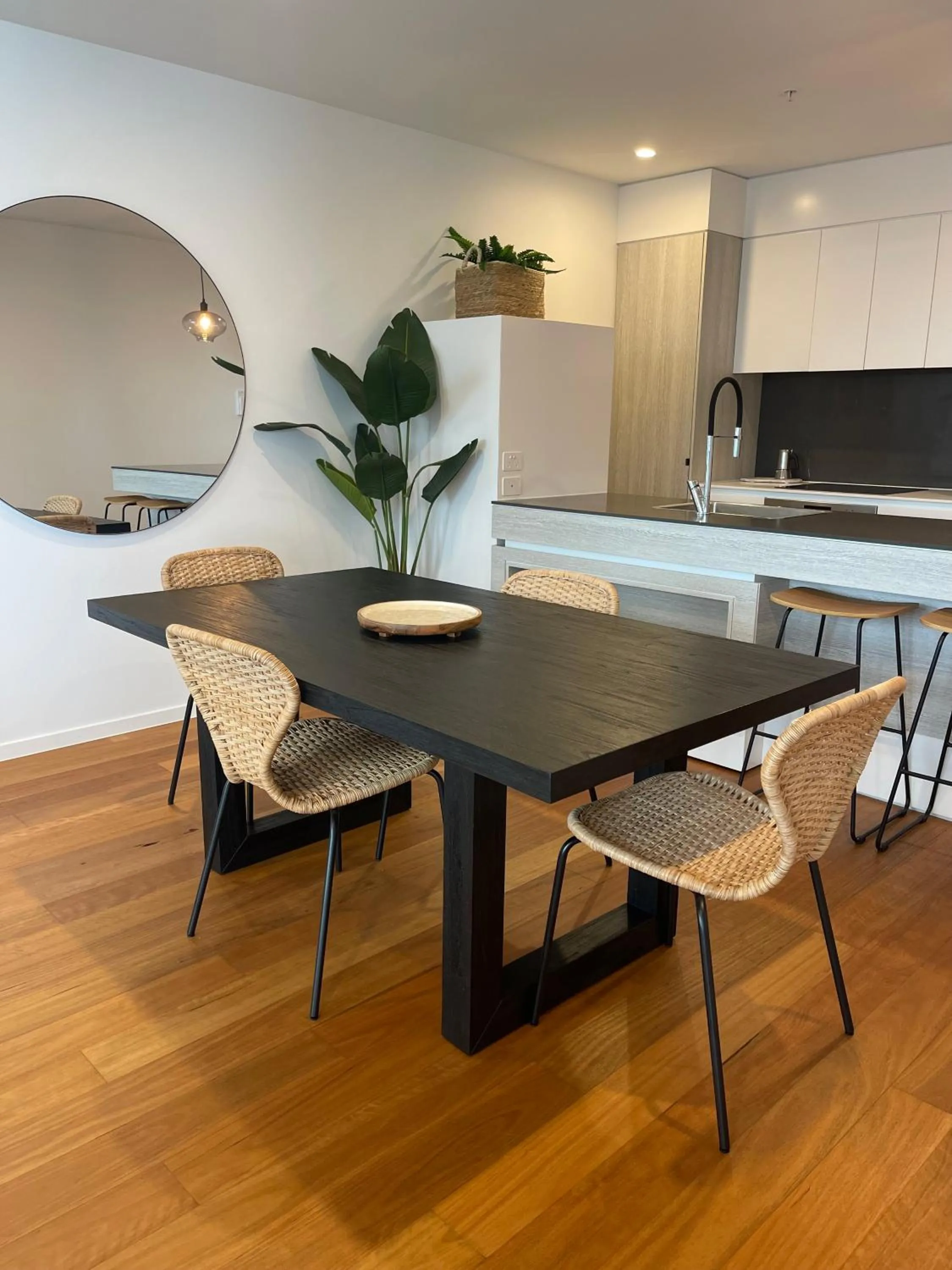 Dining area in Boardwalk Burleigh Beach Best Location