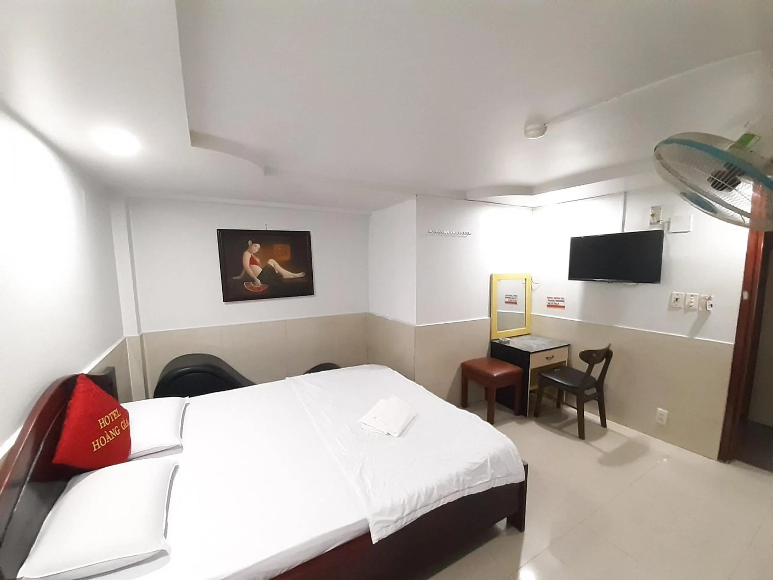 Bedroom in OYO 1226 Hoang Gia Hotel