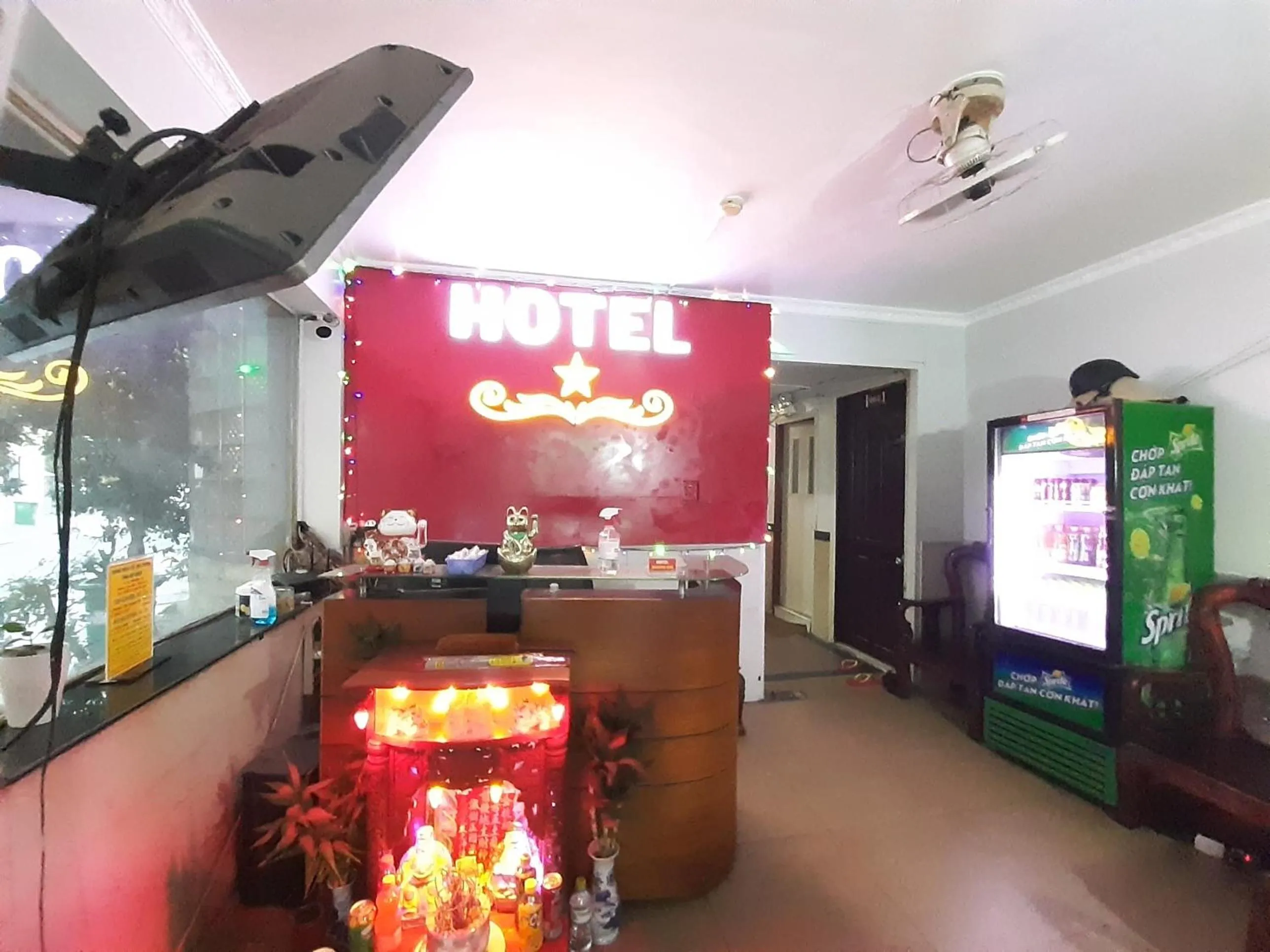 Lobby or reception in OYO 1226 Hoang Gia Hotel
