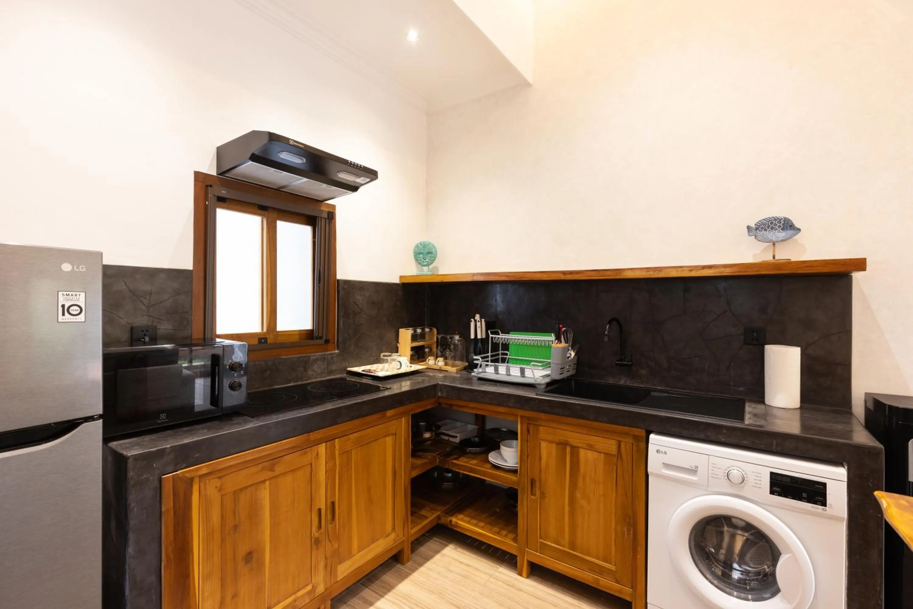 Nomada Villas - Giant Pool - Private Kitchen - Free Gym Access - 80Mbps WiFi