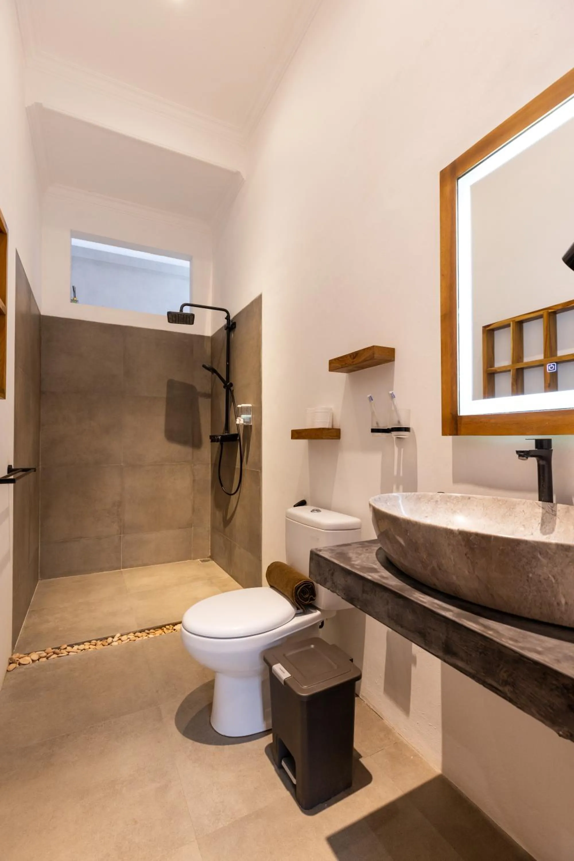 Nomada Villas - Giant Pool - Private Kitchen - Free Gym Access - 80Mbps WiFi