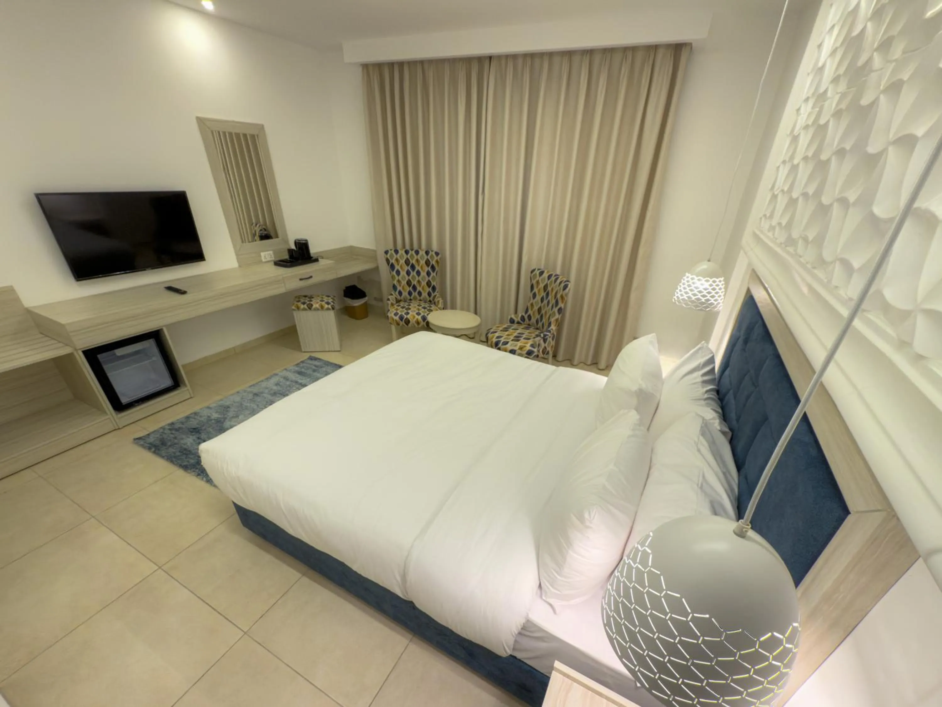 Guests, Bed in Petra Karam Hotel
