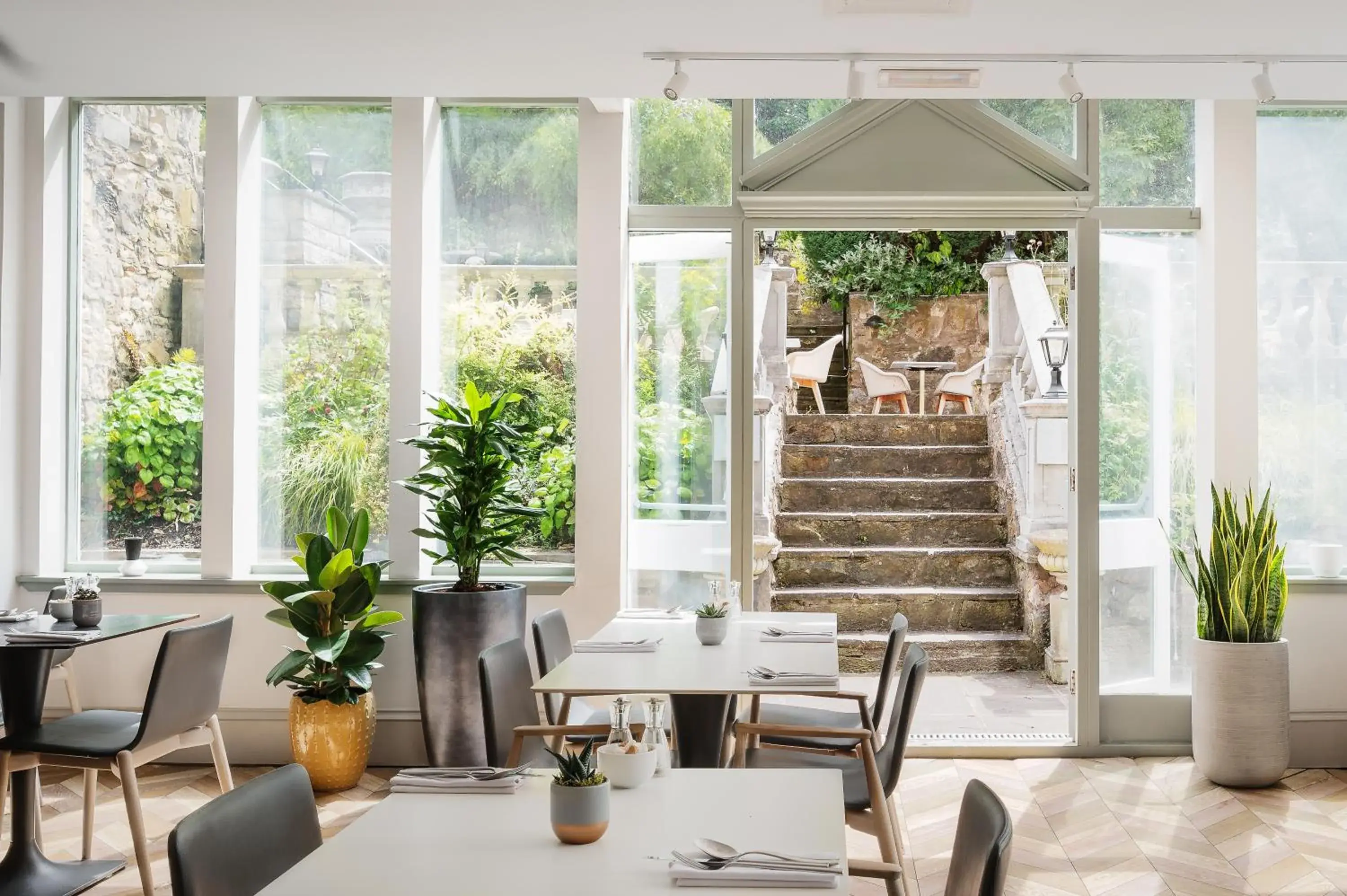 Restaurant/places to eat in voco Edinburgh - Royal Terrace, an IHG Hotel Restaurant/places to eat in voco Edinburgh - Royal Terrace, an IHG Hotel