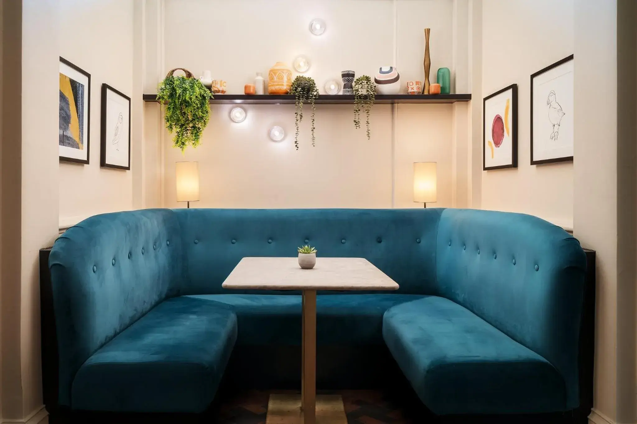 Lounge or bar in voco Edinburgh - Royal Terrace, an IHG Hotel Lounge or bar in voco Edinburgh - Royal Terrace, an IHG Hotel