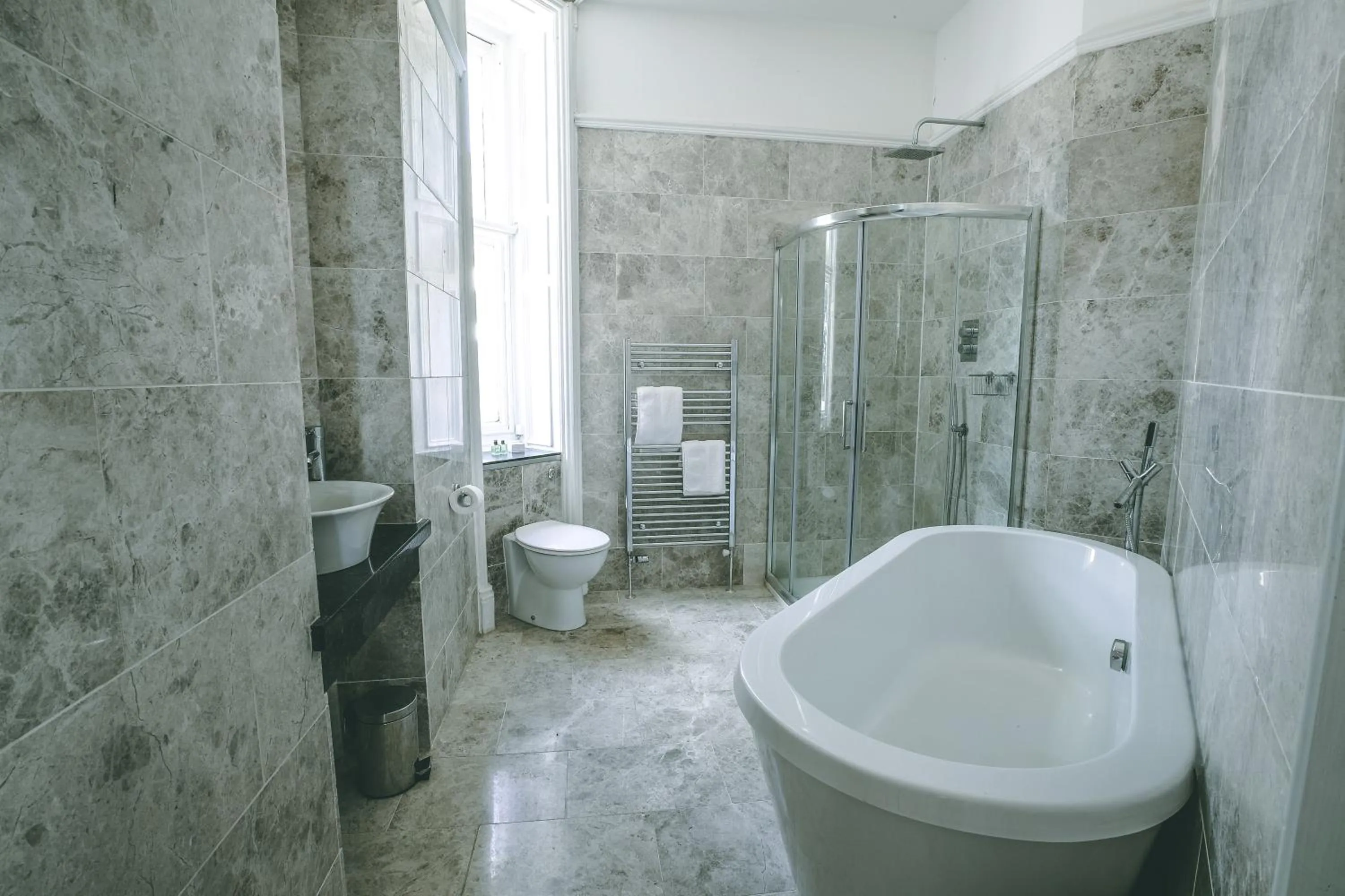 Bathroom in Hollin House Hotel