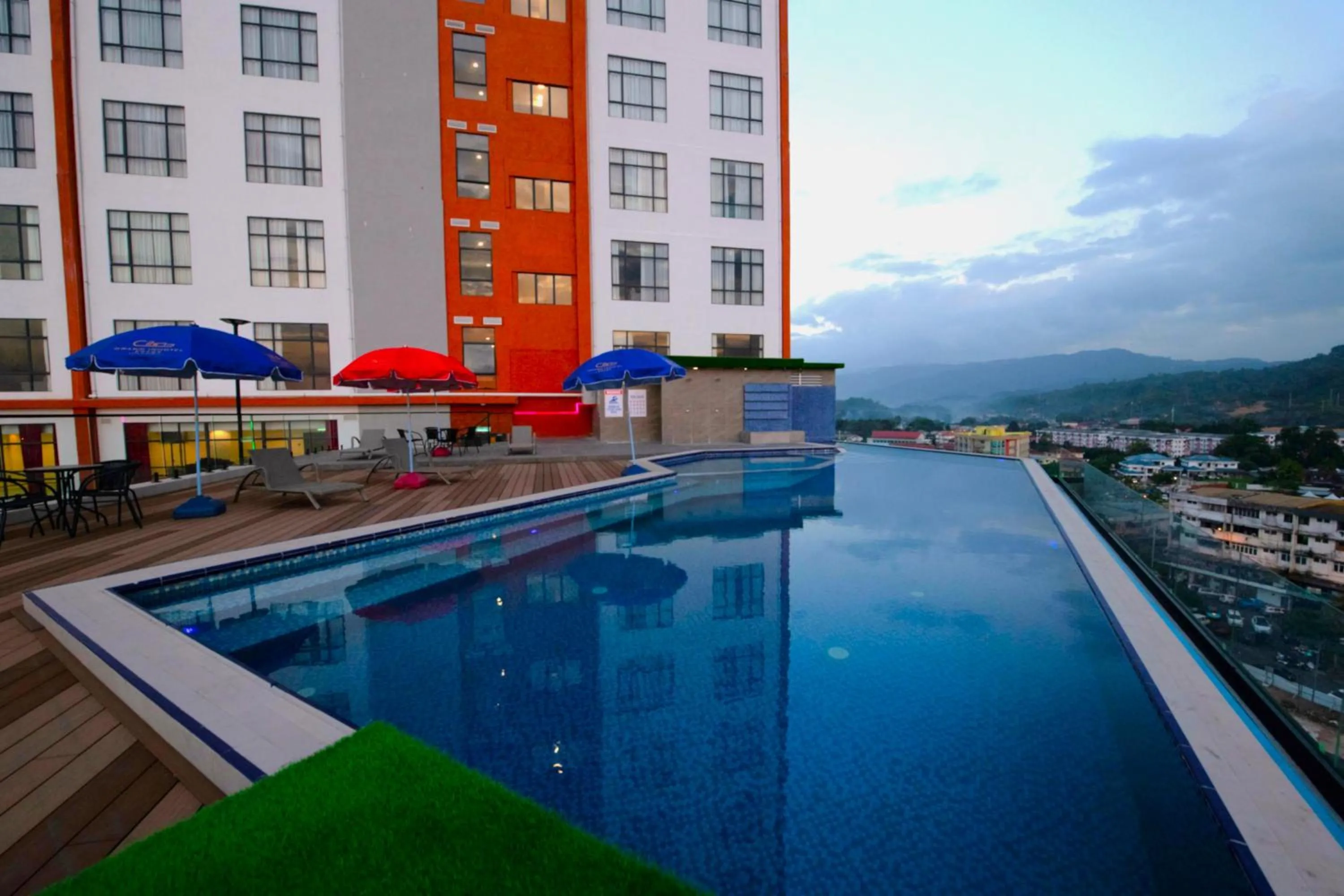 Swimming pool in Grand InHotel Kota Kinabalu