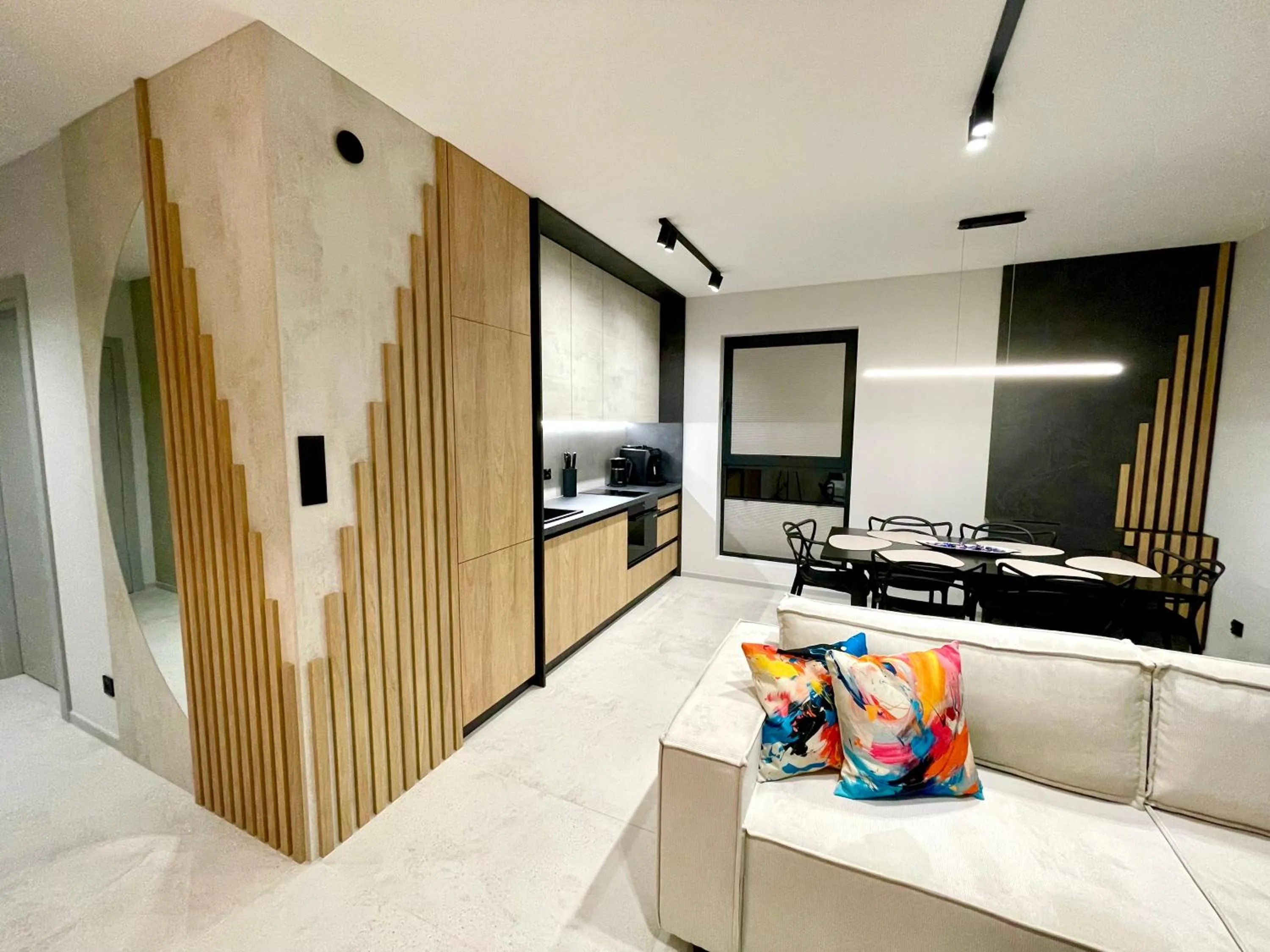 Kitchen or kitchenette in Apartament Bajeczny nad jeziorem Drwęckiem ROYAL APARTS OSTRÓDA