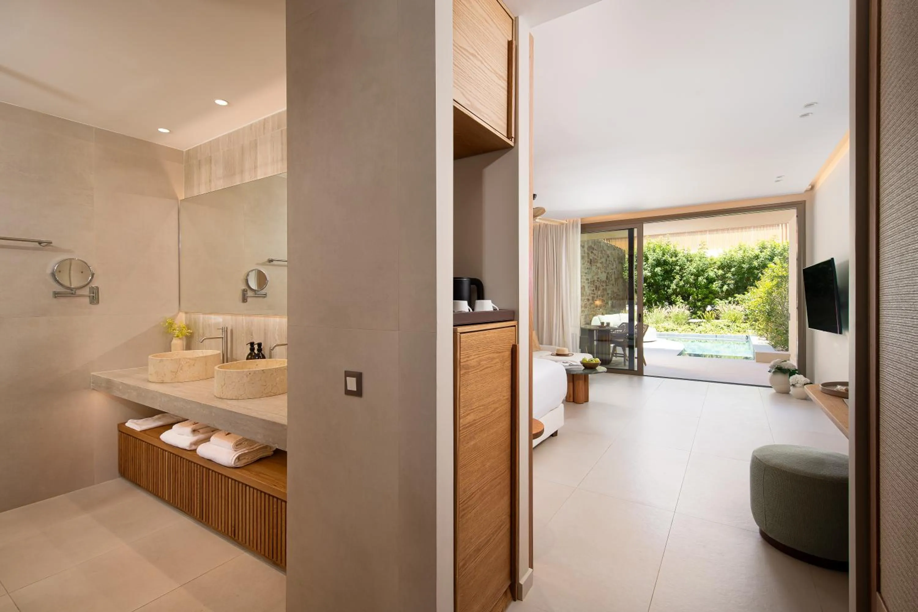 Bathroom in Royal Pearl Island Chios Hotel and Spa