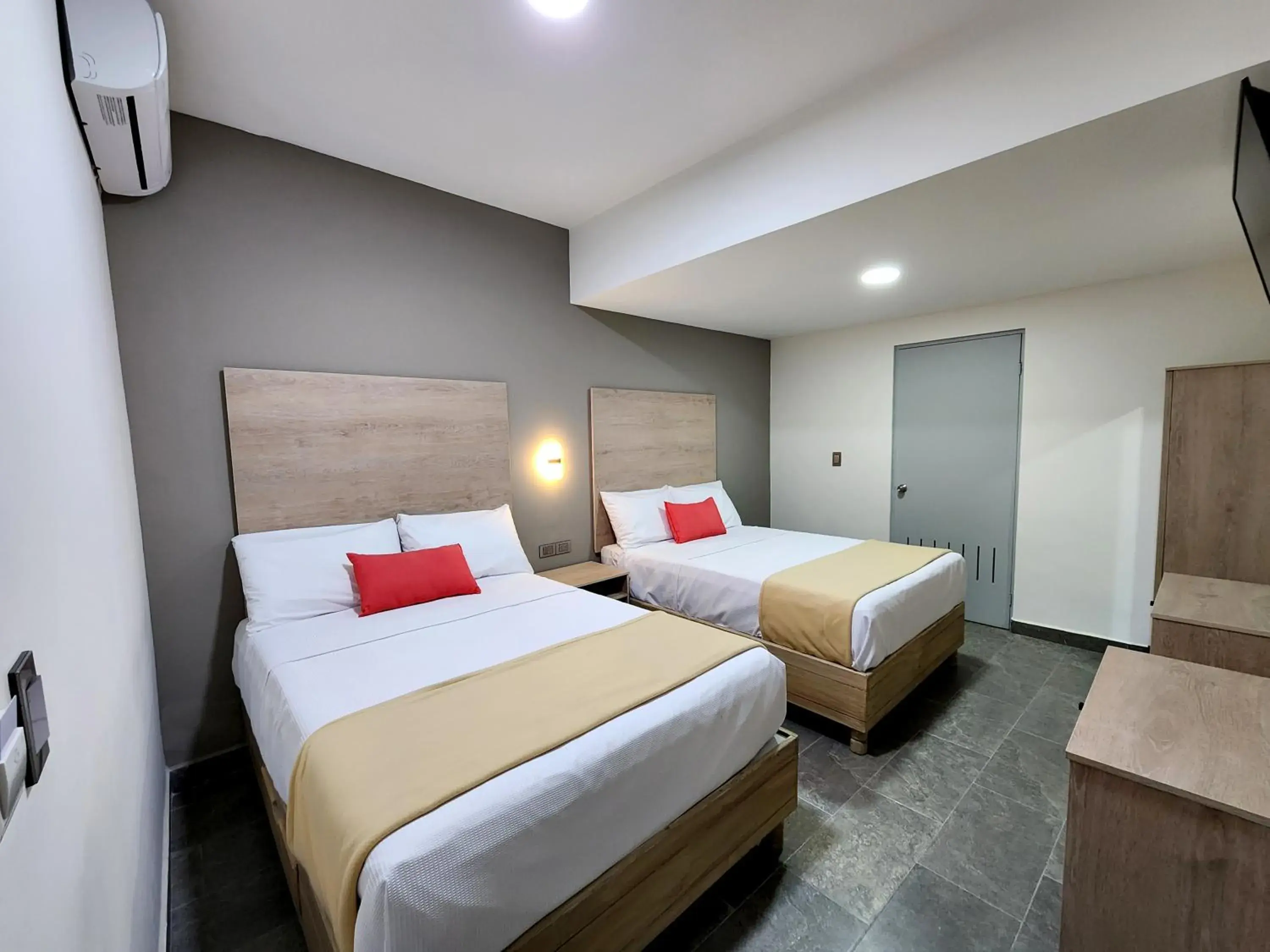 Triple Room in Hotel Roque Triple Room in Hotel Roque