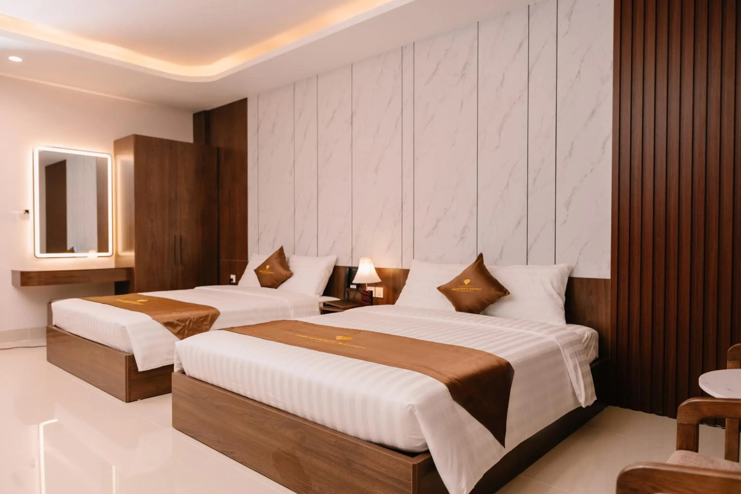 Bedroom, Bed in Diamond Hotel Bedroom, Bed in Diamond Hotel