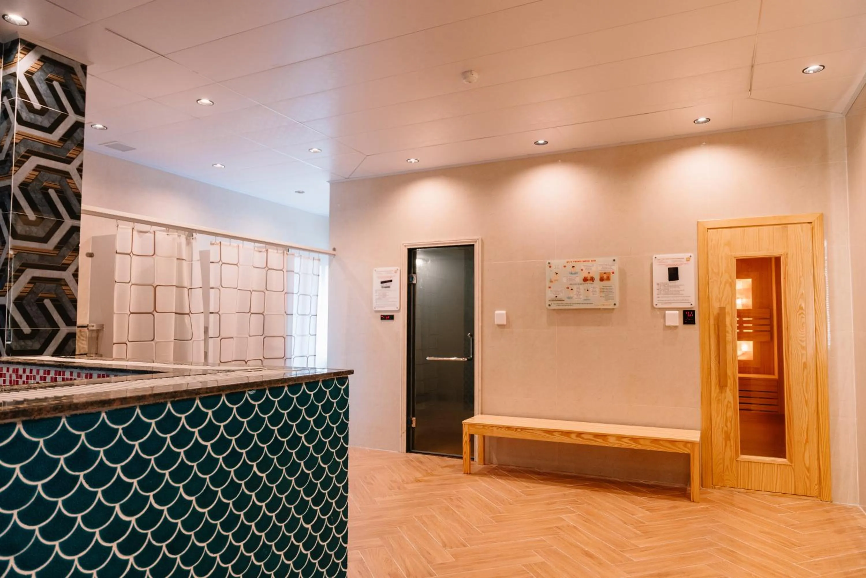 Hot Tub in Diamond Hotel