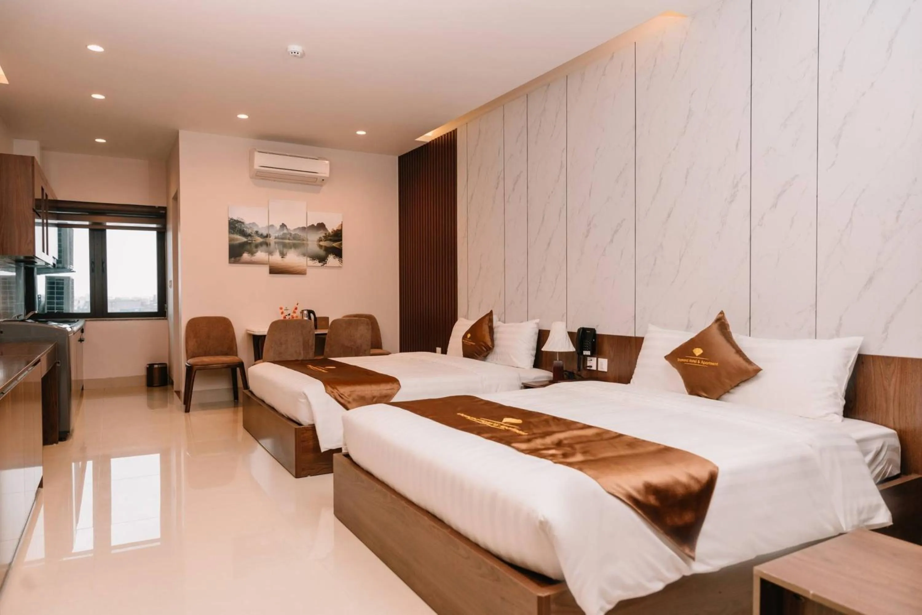 Photo of the whole room, Bed in Diamond Hotel