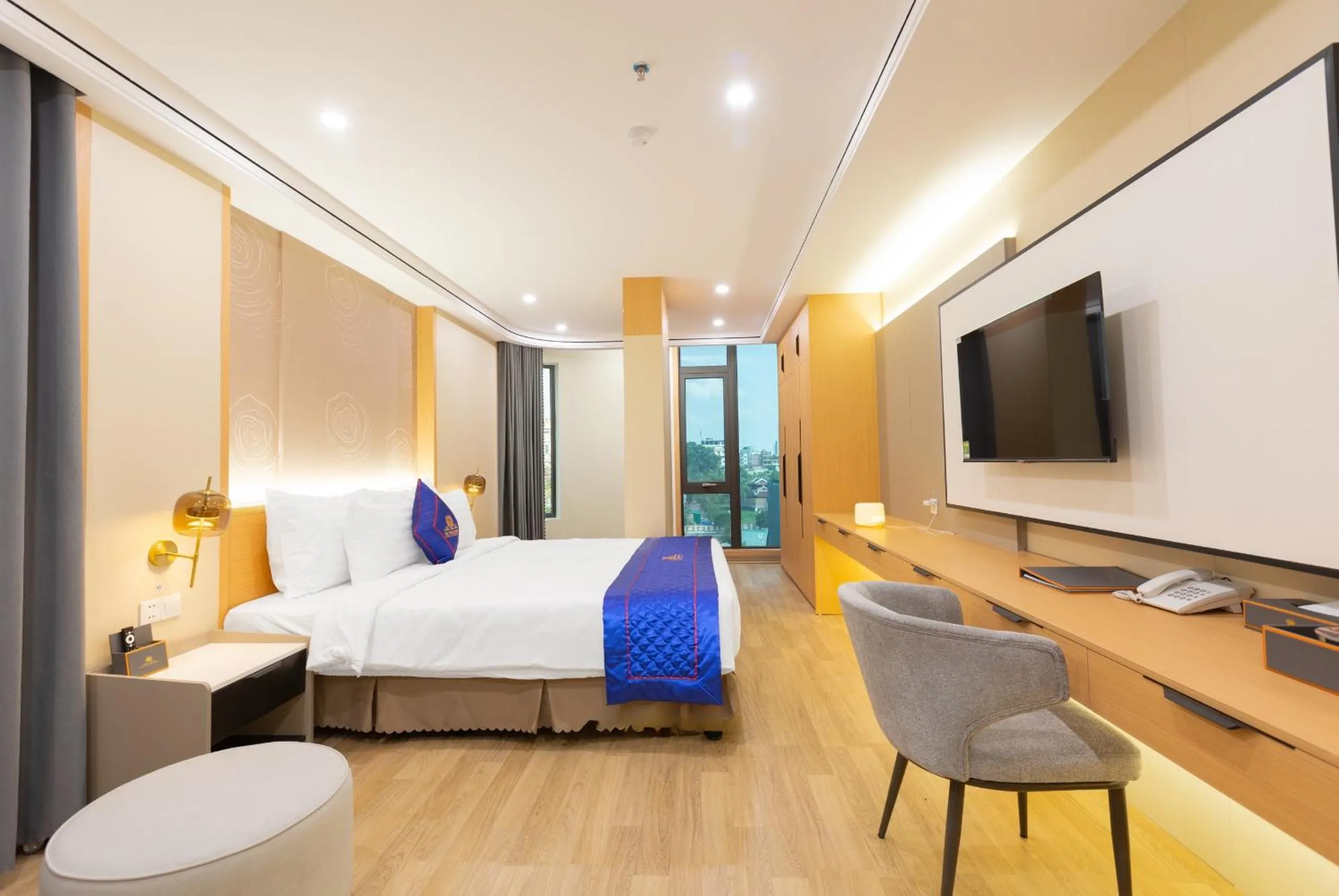 Bed in Sunshine Apartment Hotel