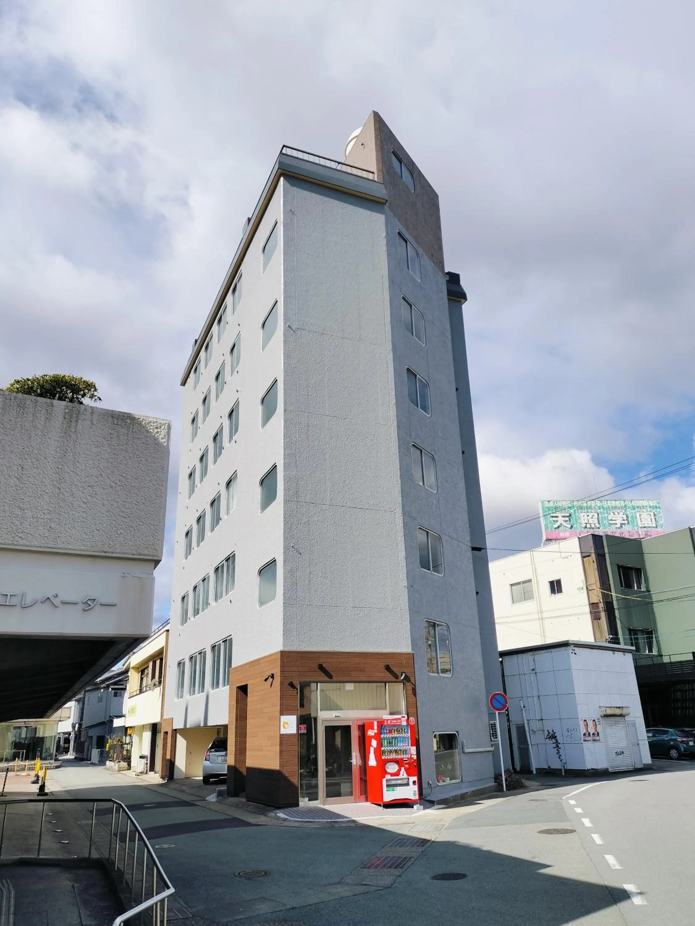 Property building in FLYCAT INN 伊勢