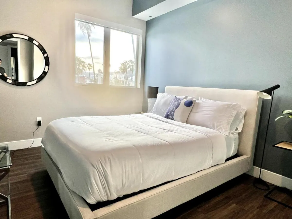 Bed in Large Hollywood Corner 2 Bedroom with Private Balcony