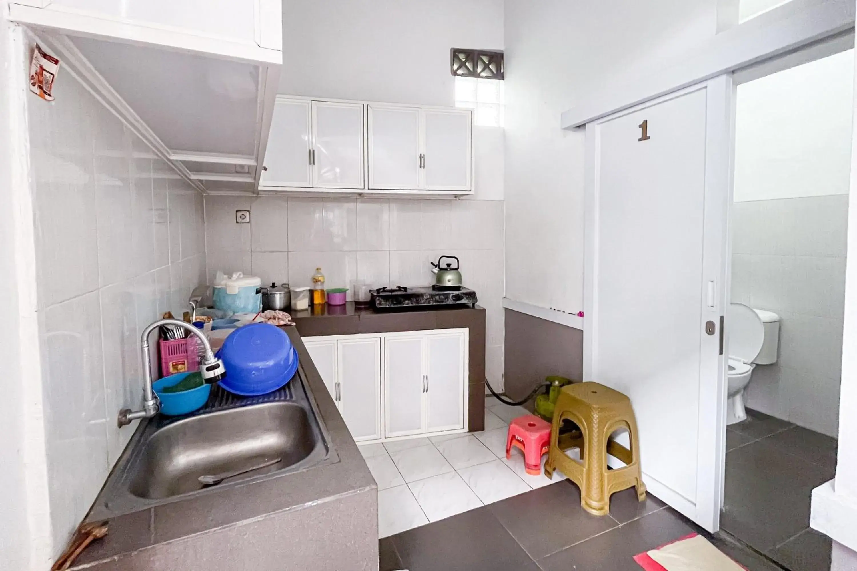 Property building in RedDoorz Syariah @ Jl. Candi Kalasan Property building in RedDoorz Syariah @ Jl. Candi Kalasan