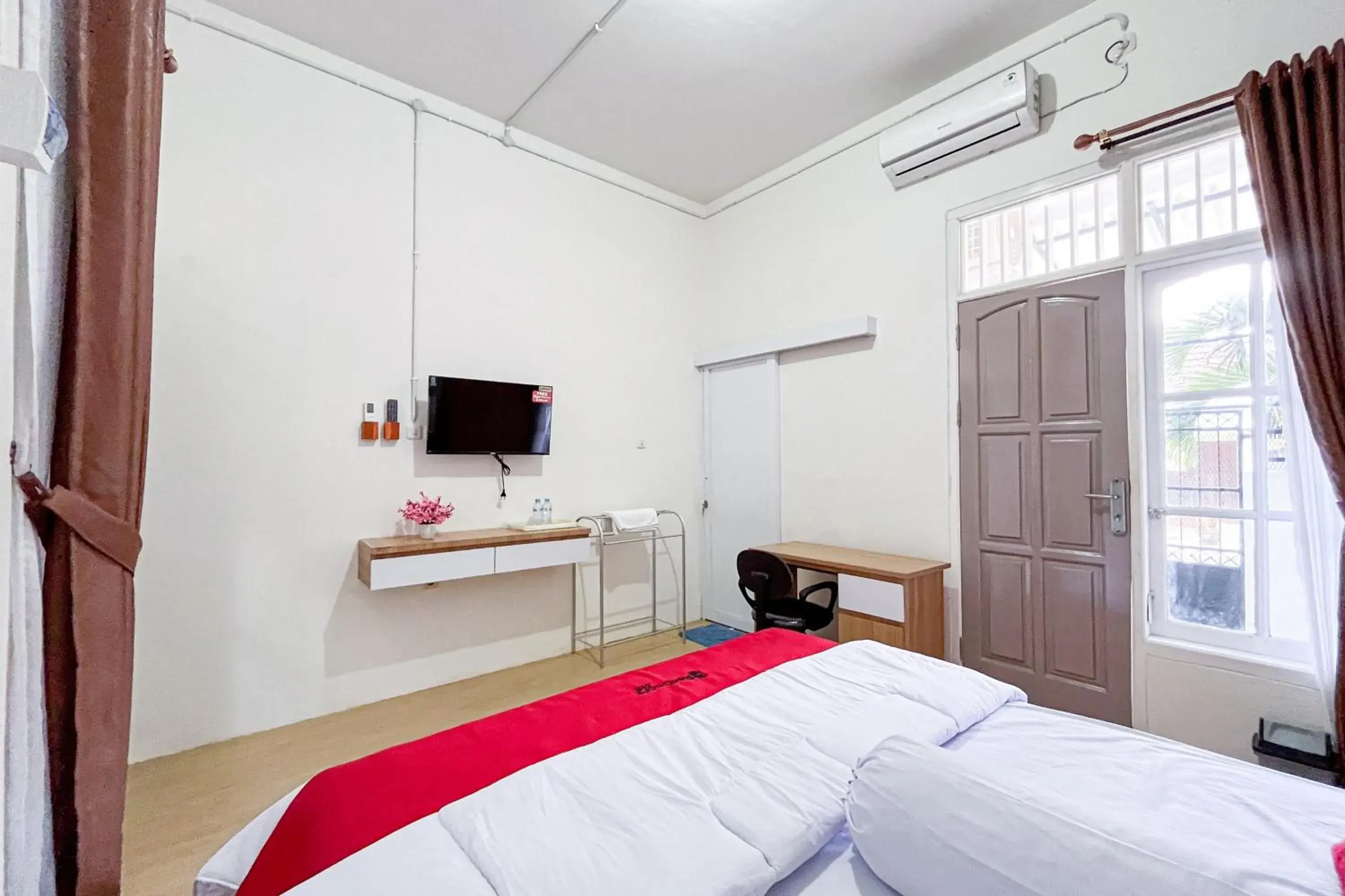 Bed in RedDoorz Syariah @ Jl. Candi Kalasan Bed in RedDoorz Syariah @ Jl. Candi Kalasan