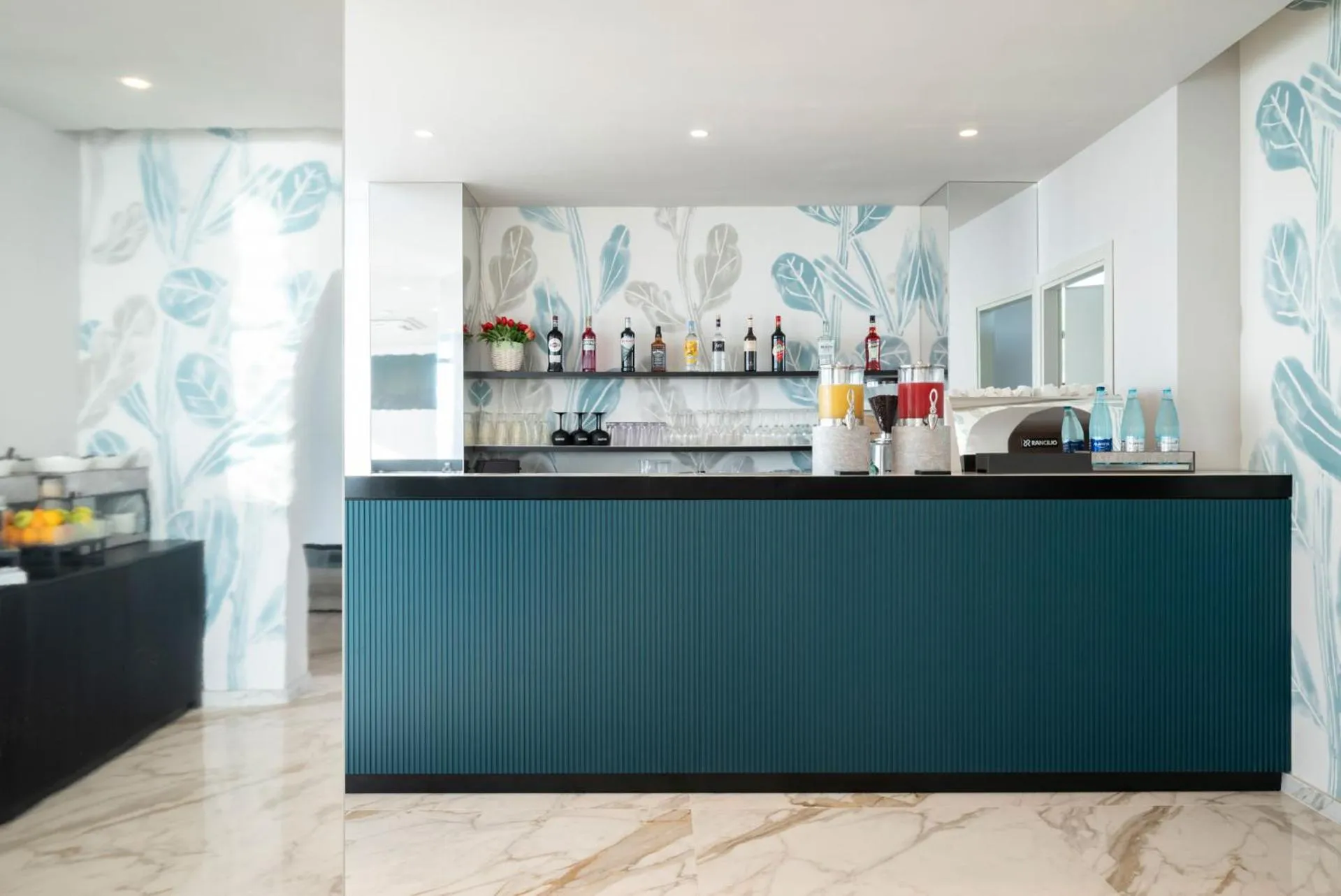 Lounge or bar in Hotel Playa Suite