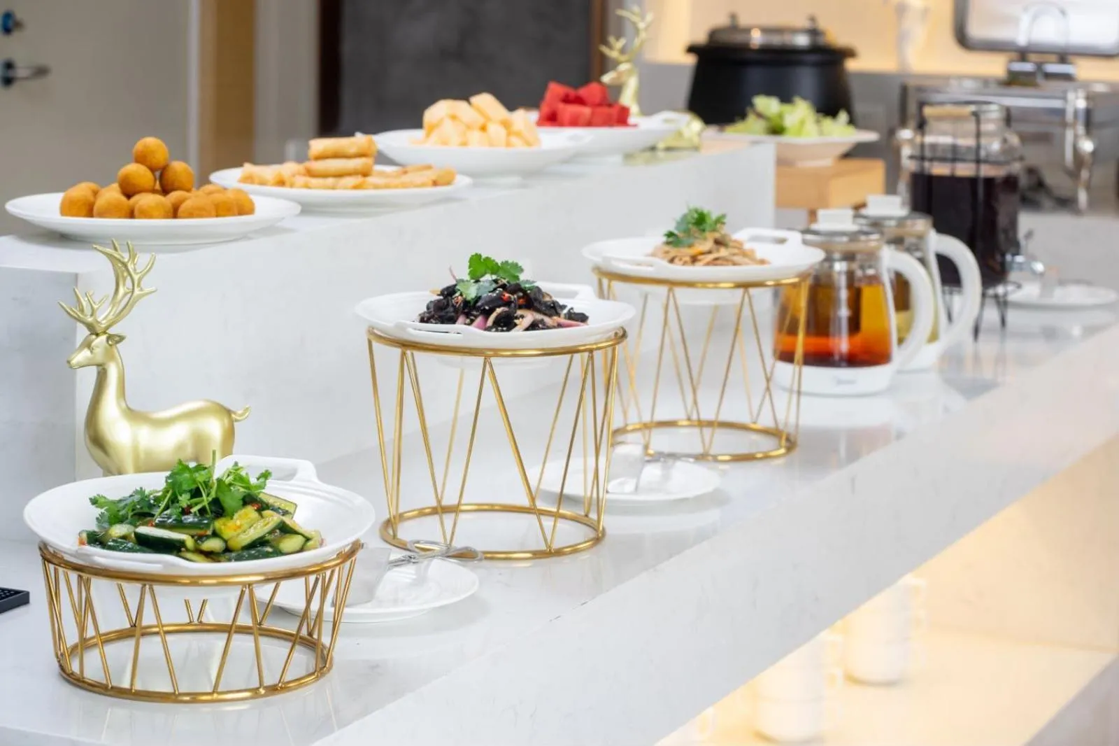 Food and drinks in Guangzhou Baiyun Airport Yunzhi Hotel near Terminal One - Complimentary Shuttle Bus between hotel to Canton Fair Complex during Canton Fair