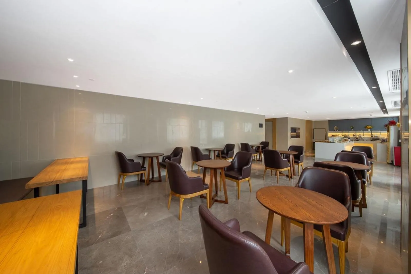 Restaurant/places to eat in Guangzhou Baiyun Airport Yunzhi Hotel near Terminal One - Complimentary Shuttle Bus between hotel to Canton Fair Complex during Canton Fair