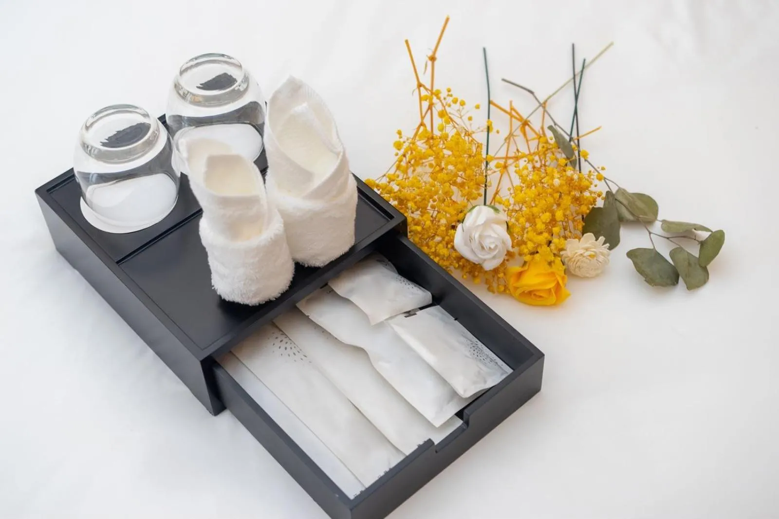 towels in Guangzhou Baiyun Airport Yunzhi Hotel near Terminal One - Complimentary Shuttle Bus between hotel to Canton Fair Complex during Canton Fair