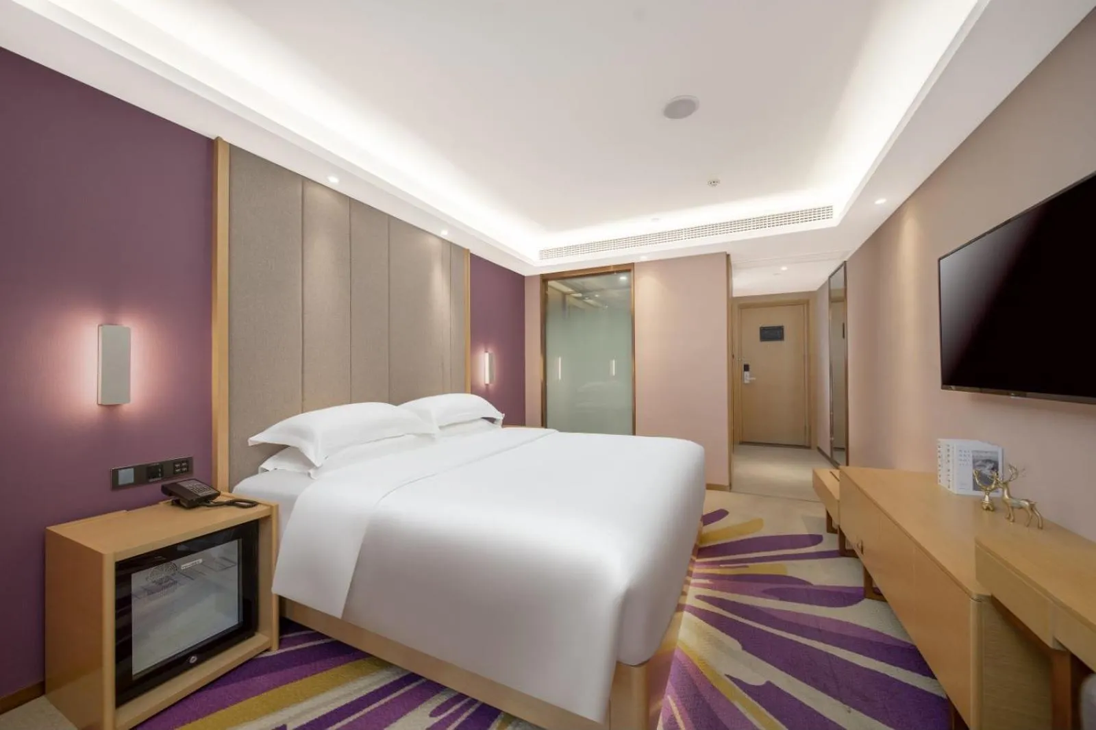 Bed in Guangzhou Baiyun Airport Yunzhi Hotel near Terminal One - Complimentary Shuttle Bus between hotel to Canton Fair Complex during Canton Fair
