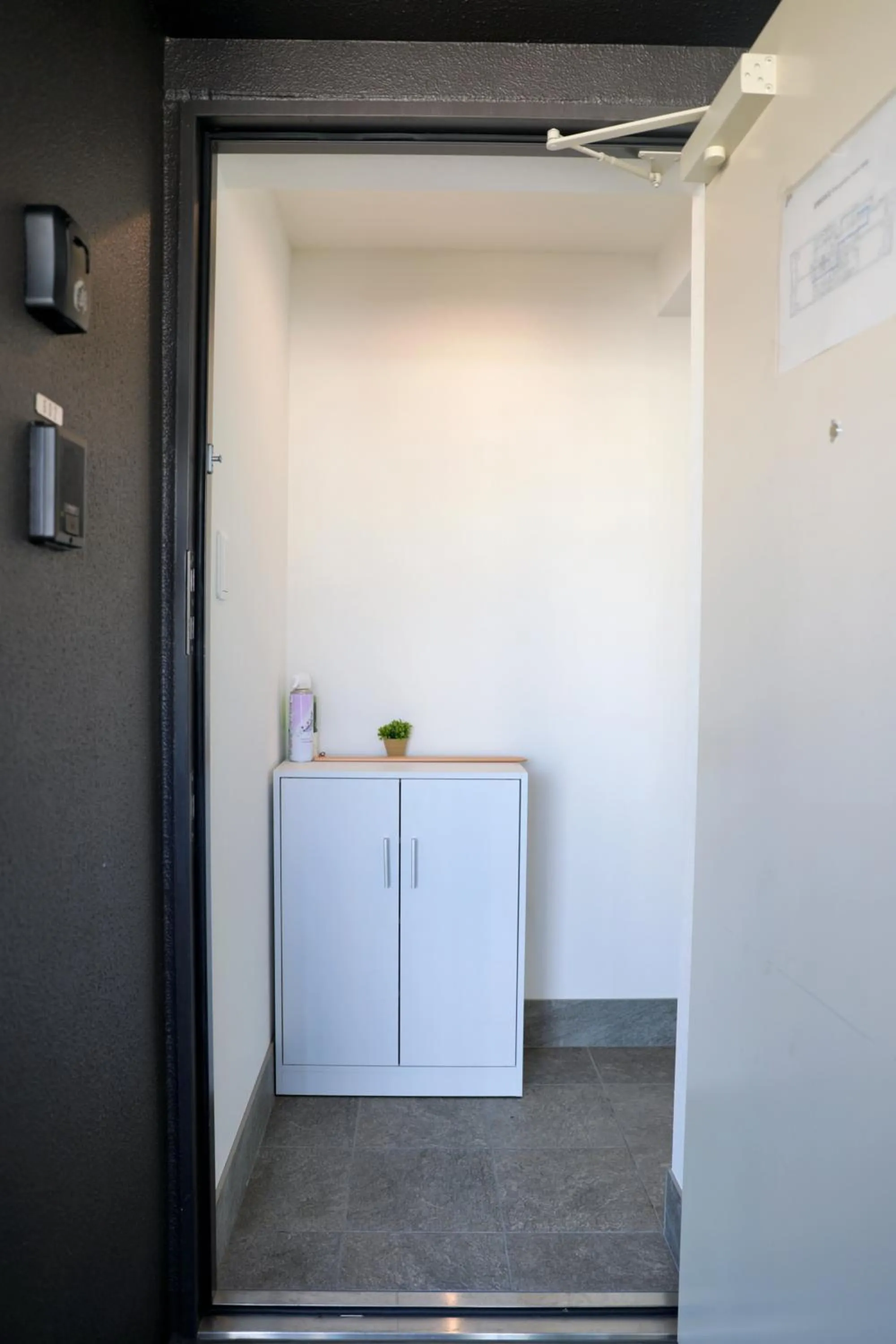 Hoshino Stay 2 花园町站步行3分钟 地铁5分钟到难波 8分钟到心斋桥 15分钟到梅田