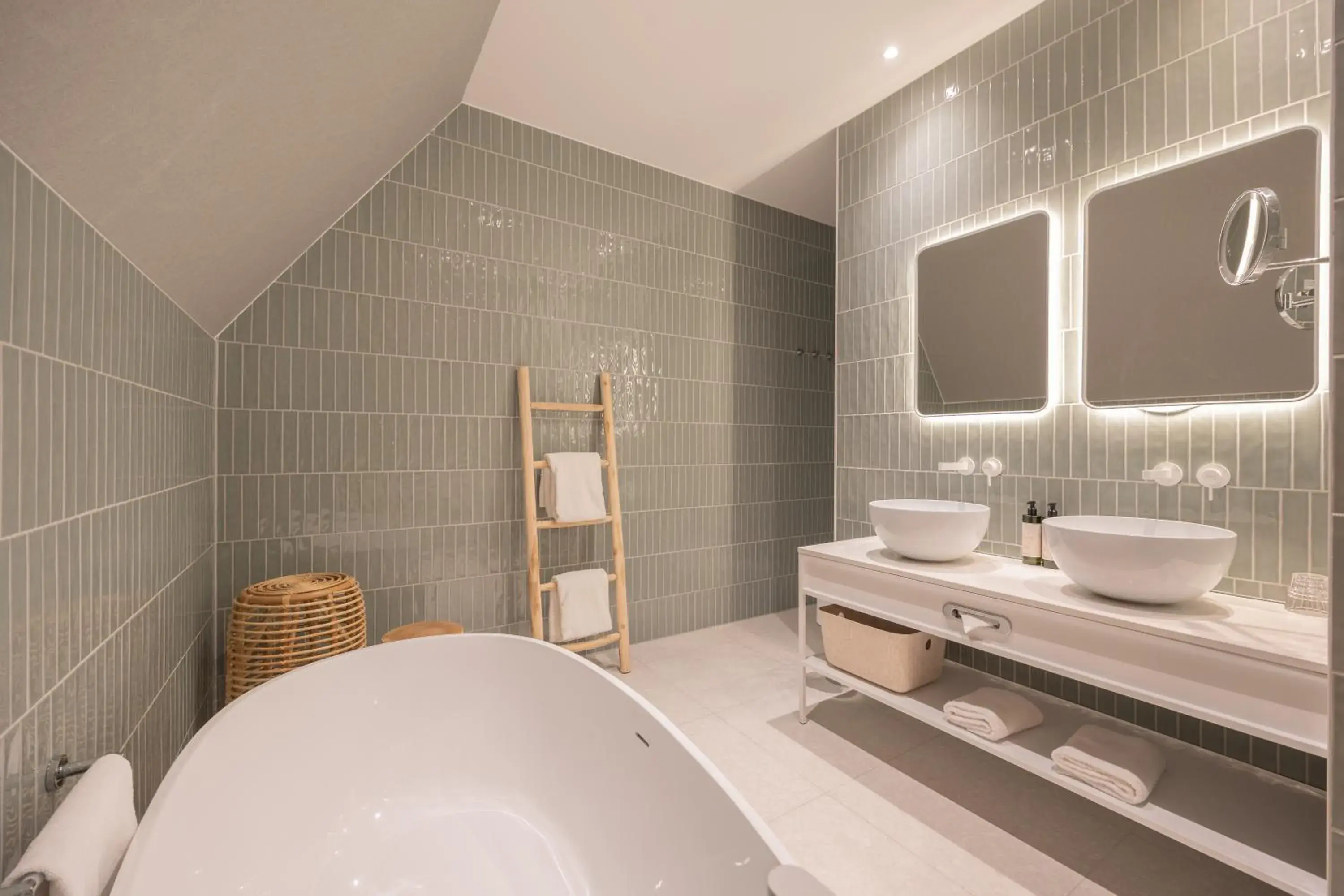 Bathroom in Van der Valk hotel Den Haag Wassenaar Bathroom in Van der Valk hotel Den Haag Wassenaar