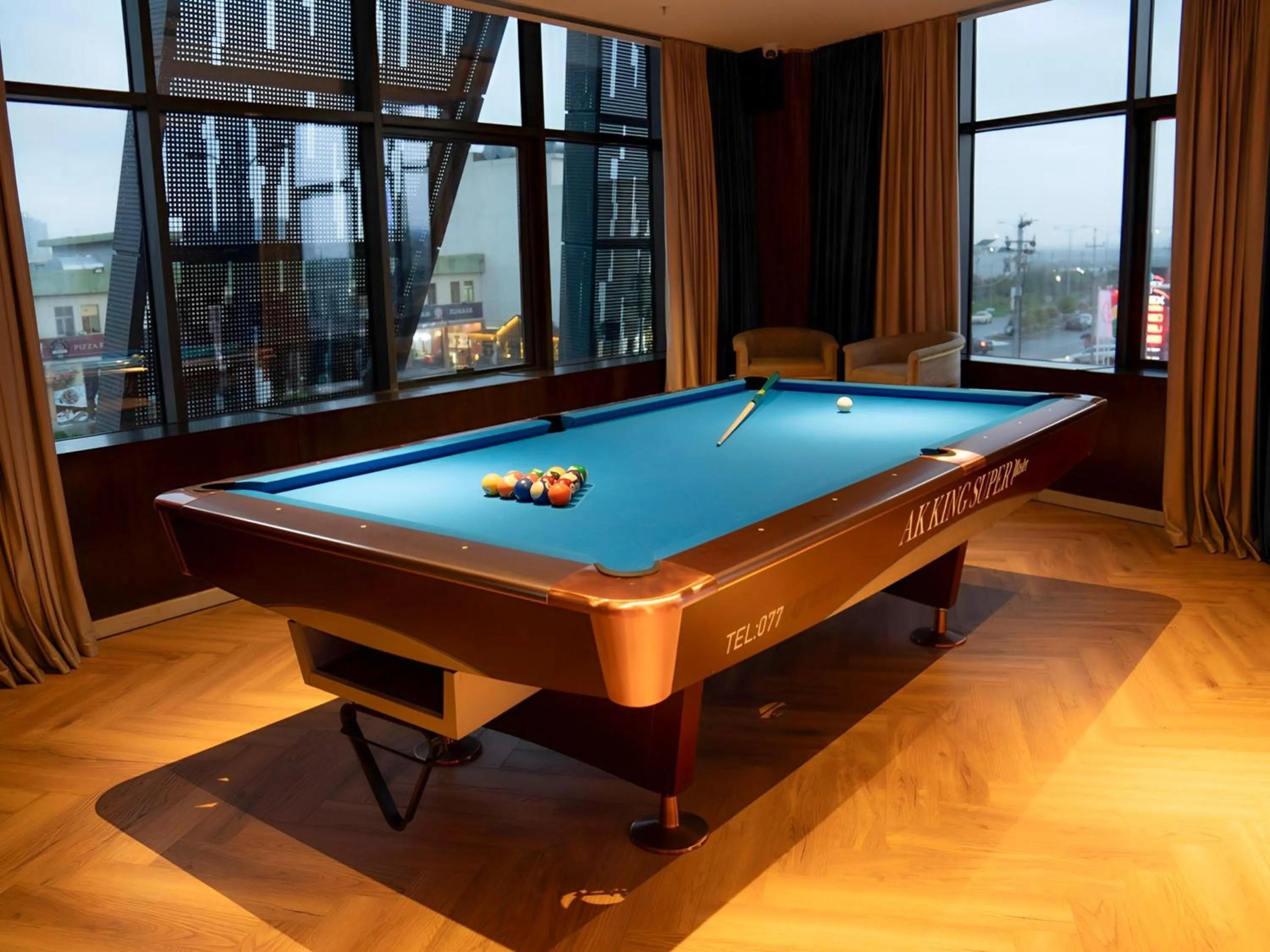 Lounge or bar in Ramada Hotel & Suites by Wyndham Erbil 32 Park