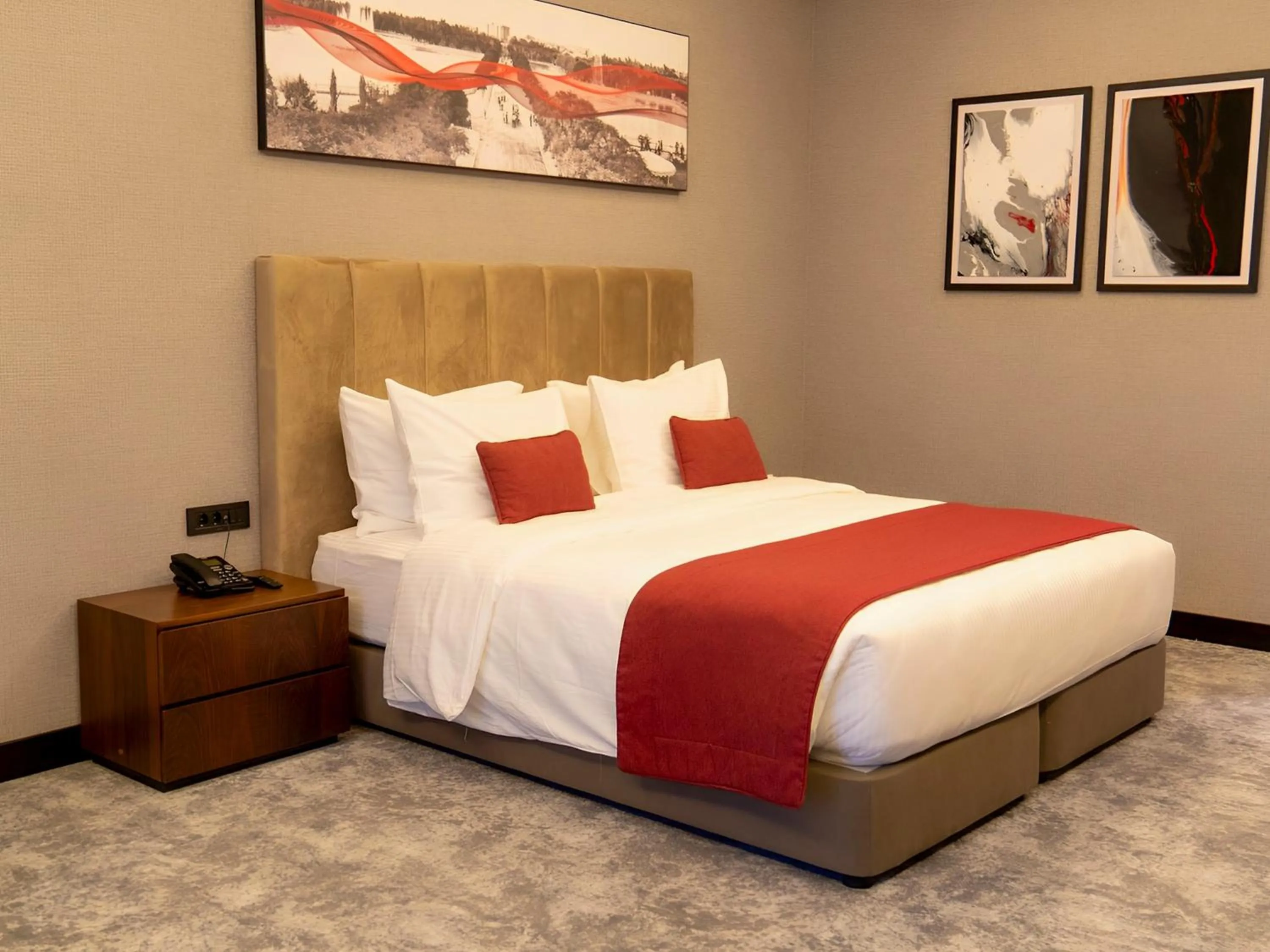 Bedroom, Bed in Ramada Hotel & Suites by Wyndham Erbil 32 Park