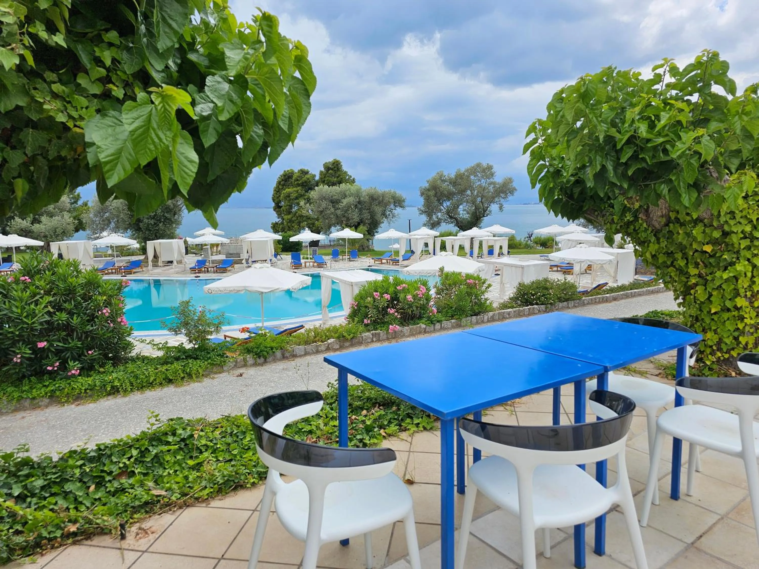 Day in O Paradise beach Resort and Spa