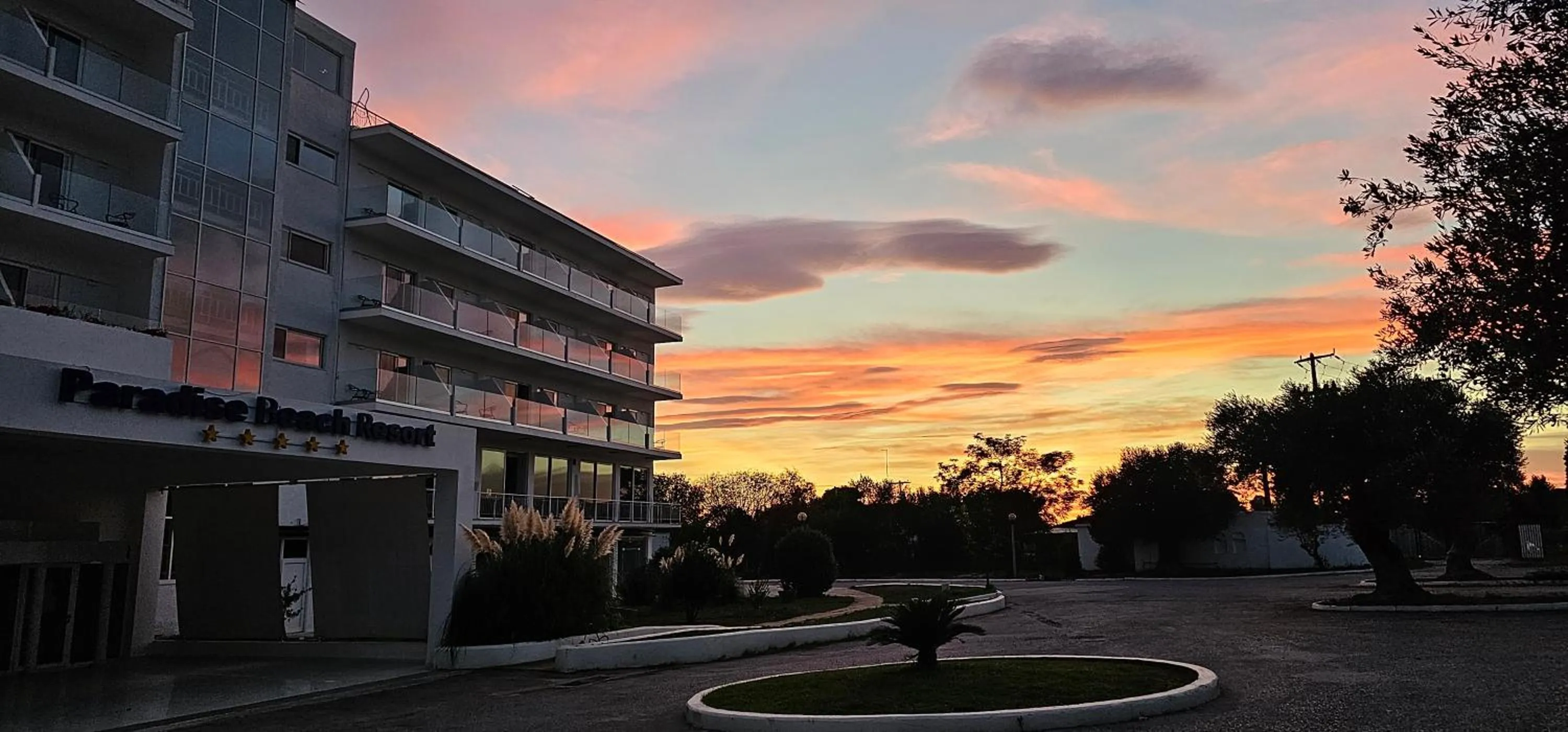 Property building in O Paradise beach Resort and Spa