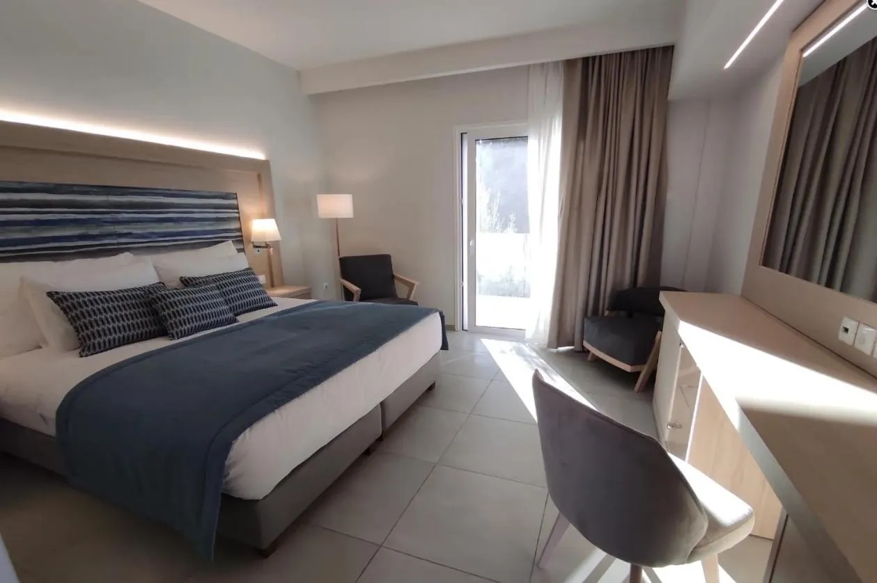 Bed in O Paradise beach Resort and Spa