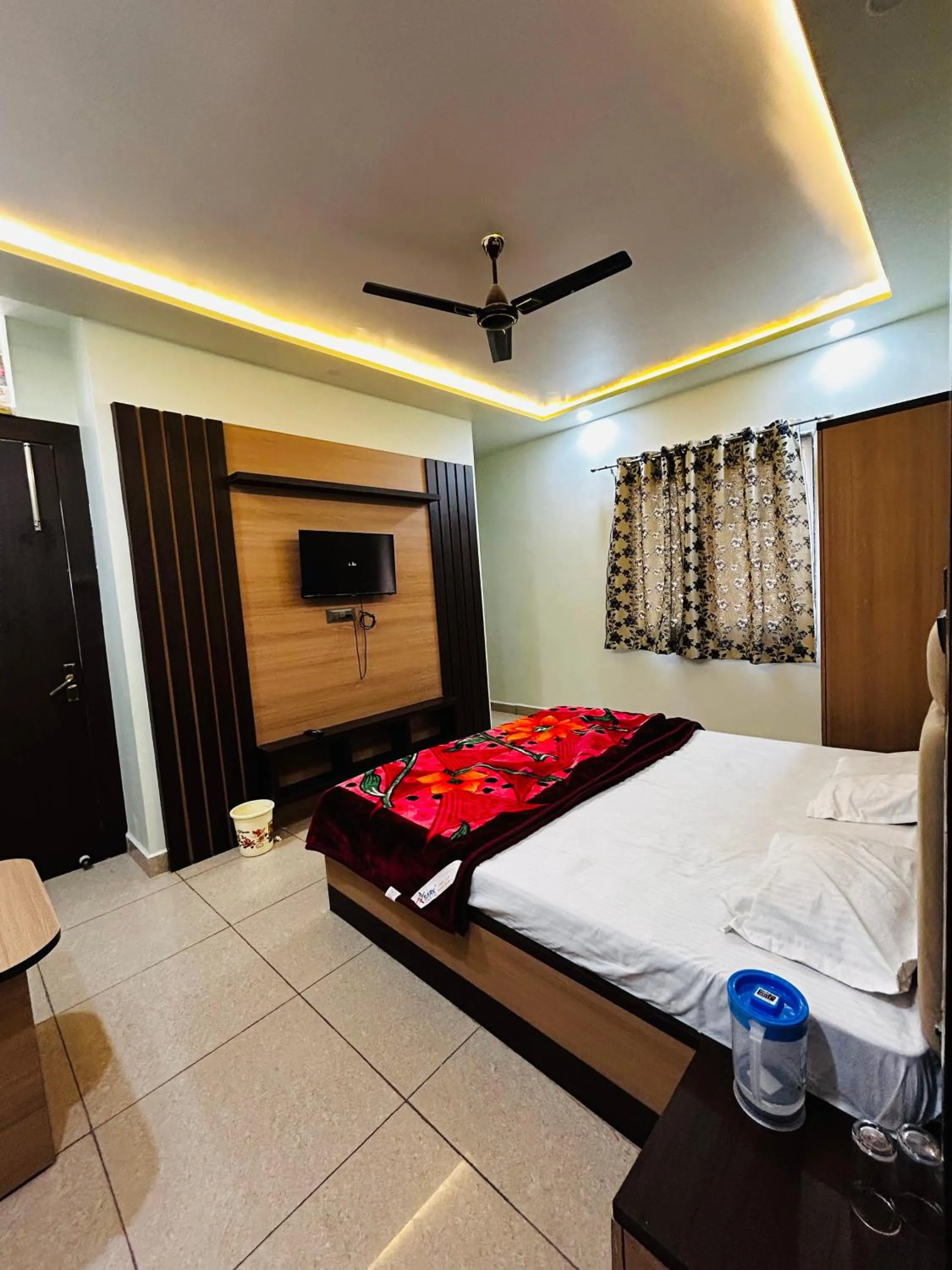 Bed in Saraswati Dhaam