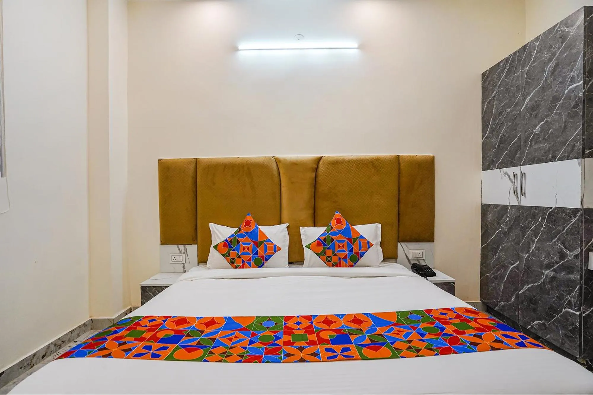 Bed in Via Red Diamond