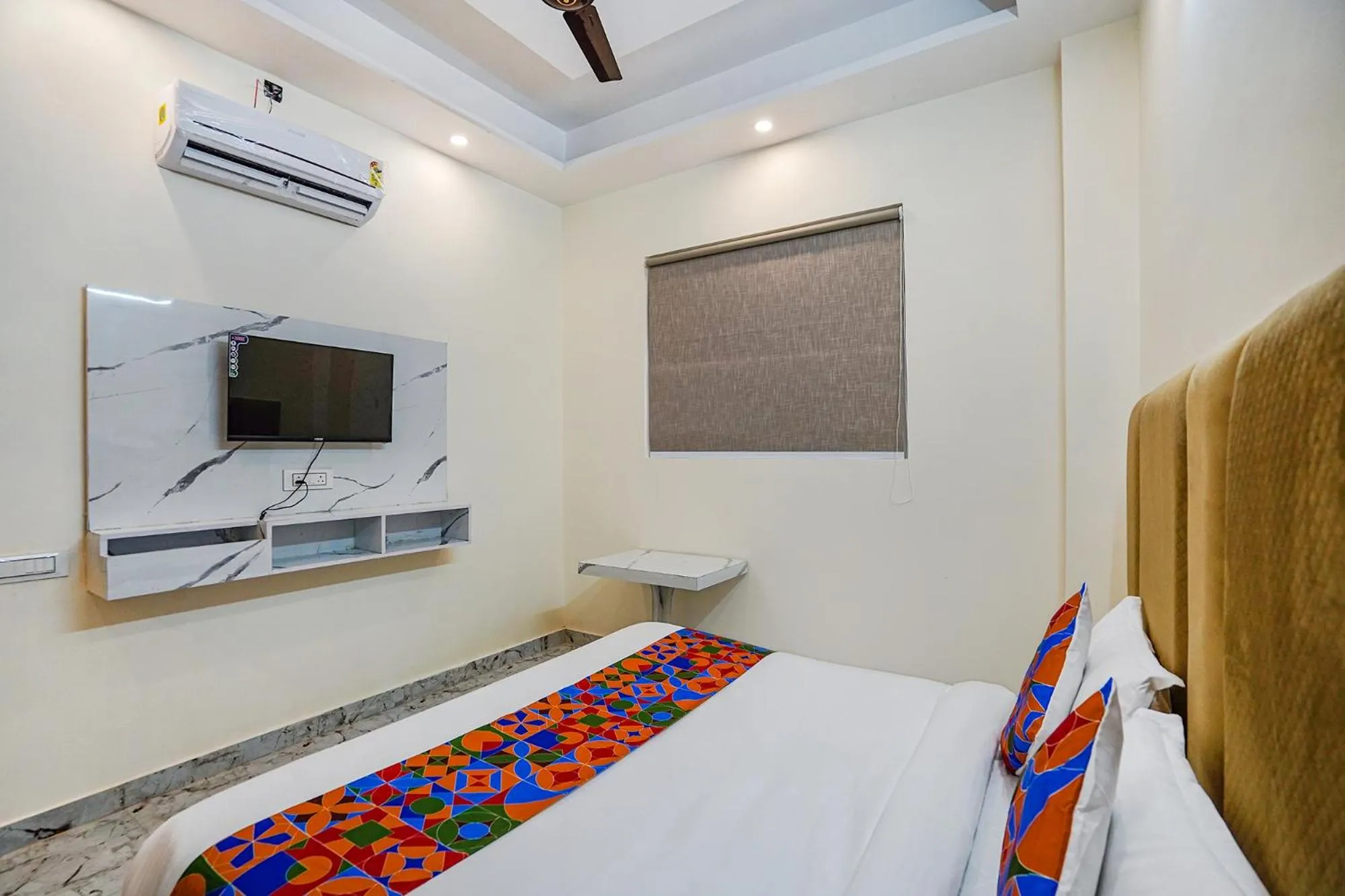 Bed in Via Red Diamond