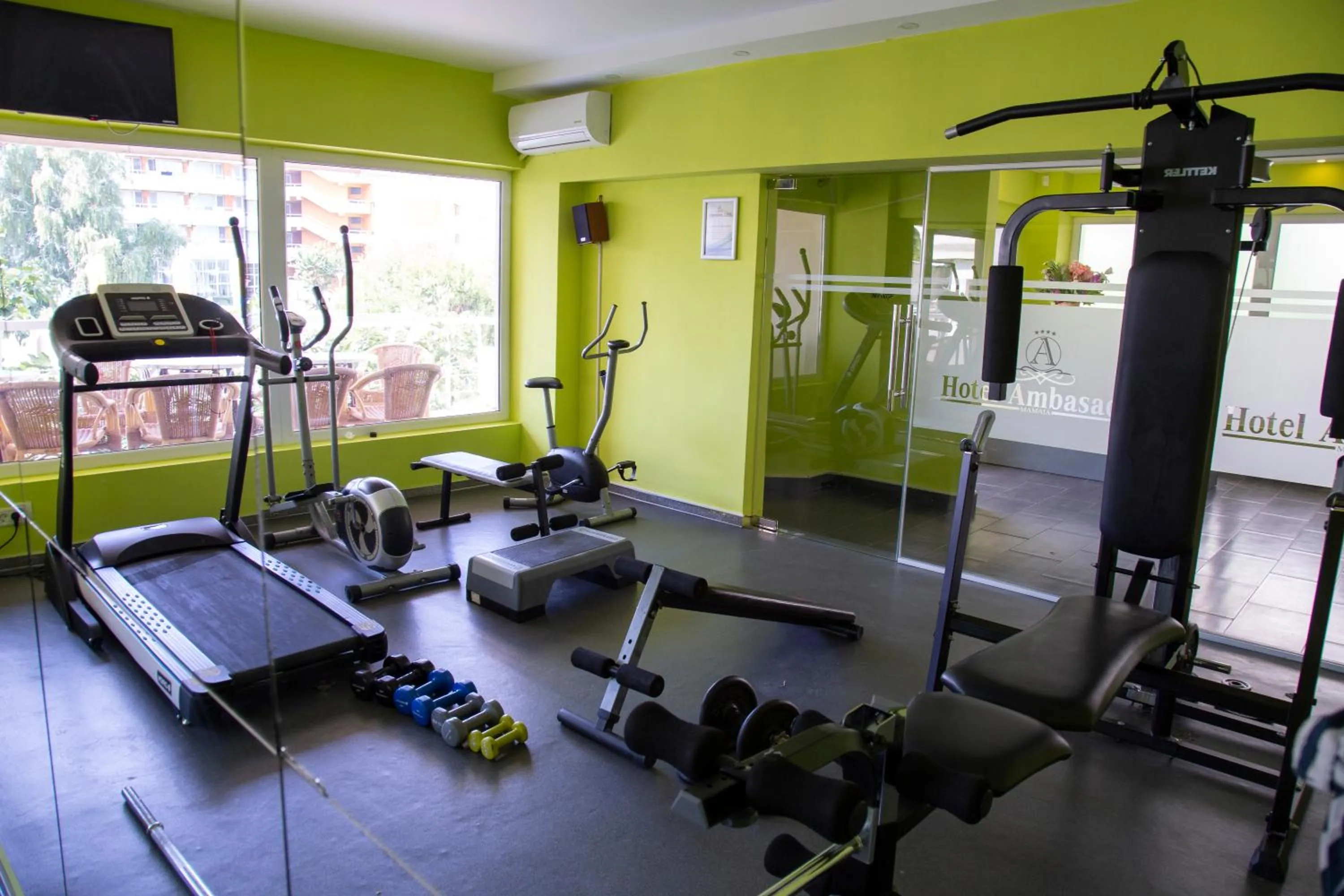 Fitness centre/facilities in Hotel Ambasador Mamaia
