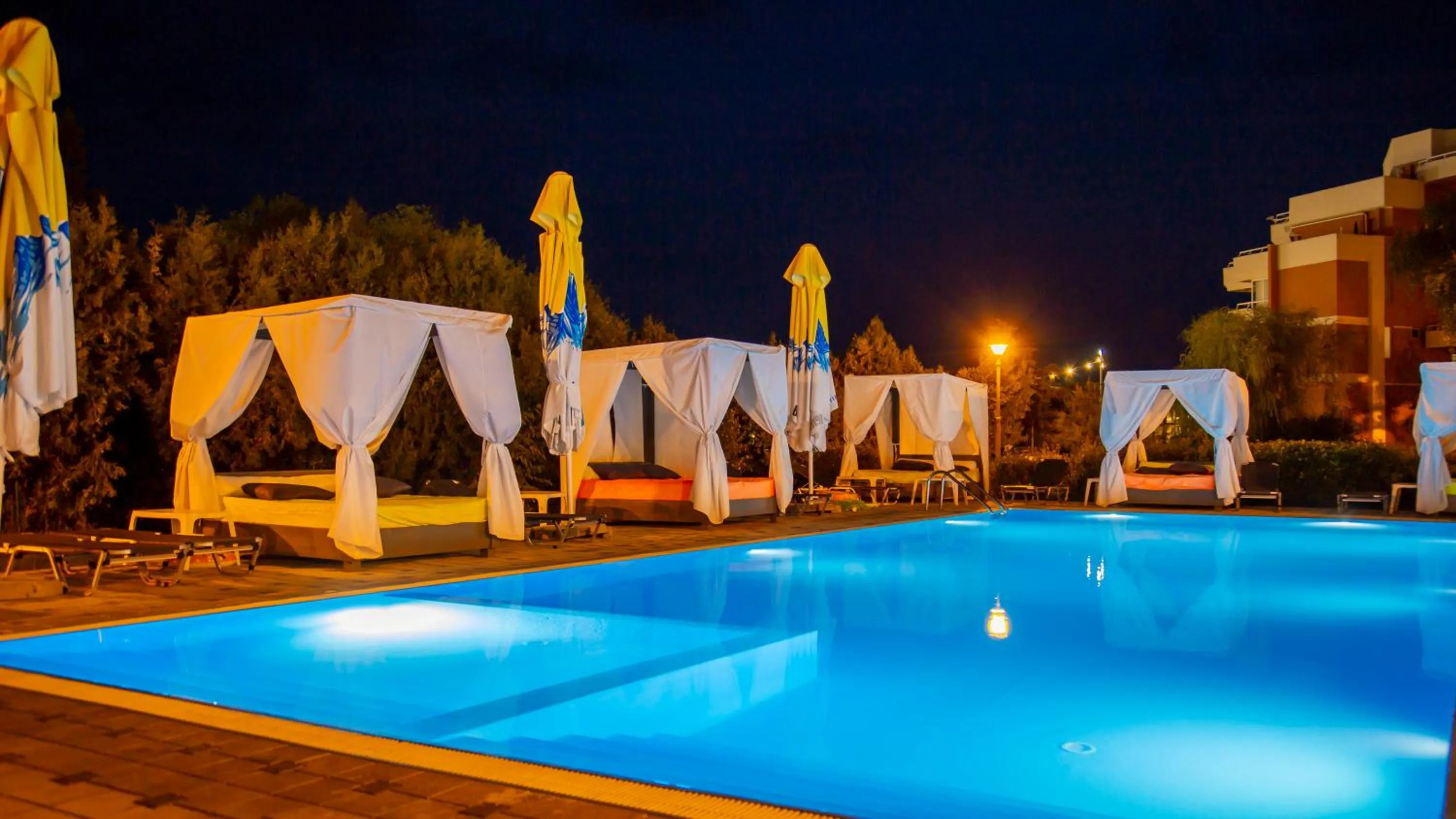 Night in Hotel Ambasador Mamaia